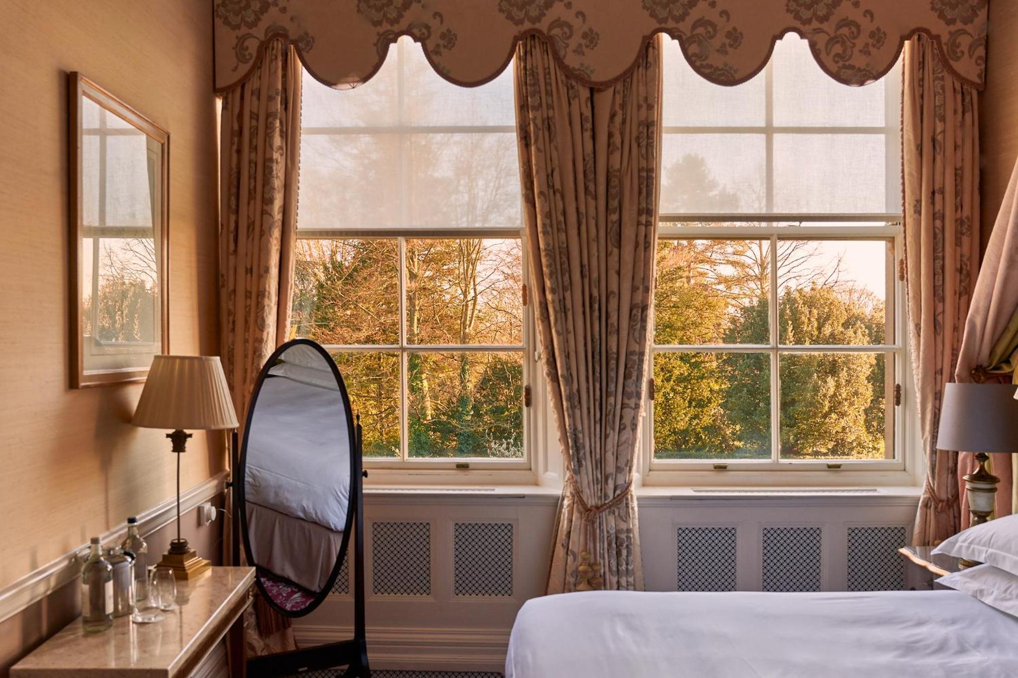 Two Bedroom Deluxe Suite (Non Smoking) photo 3