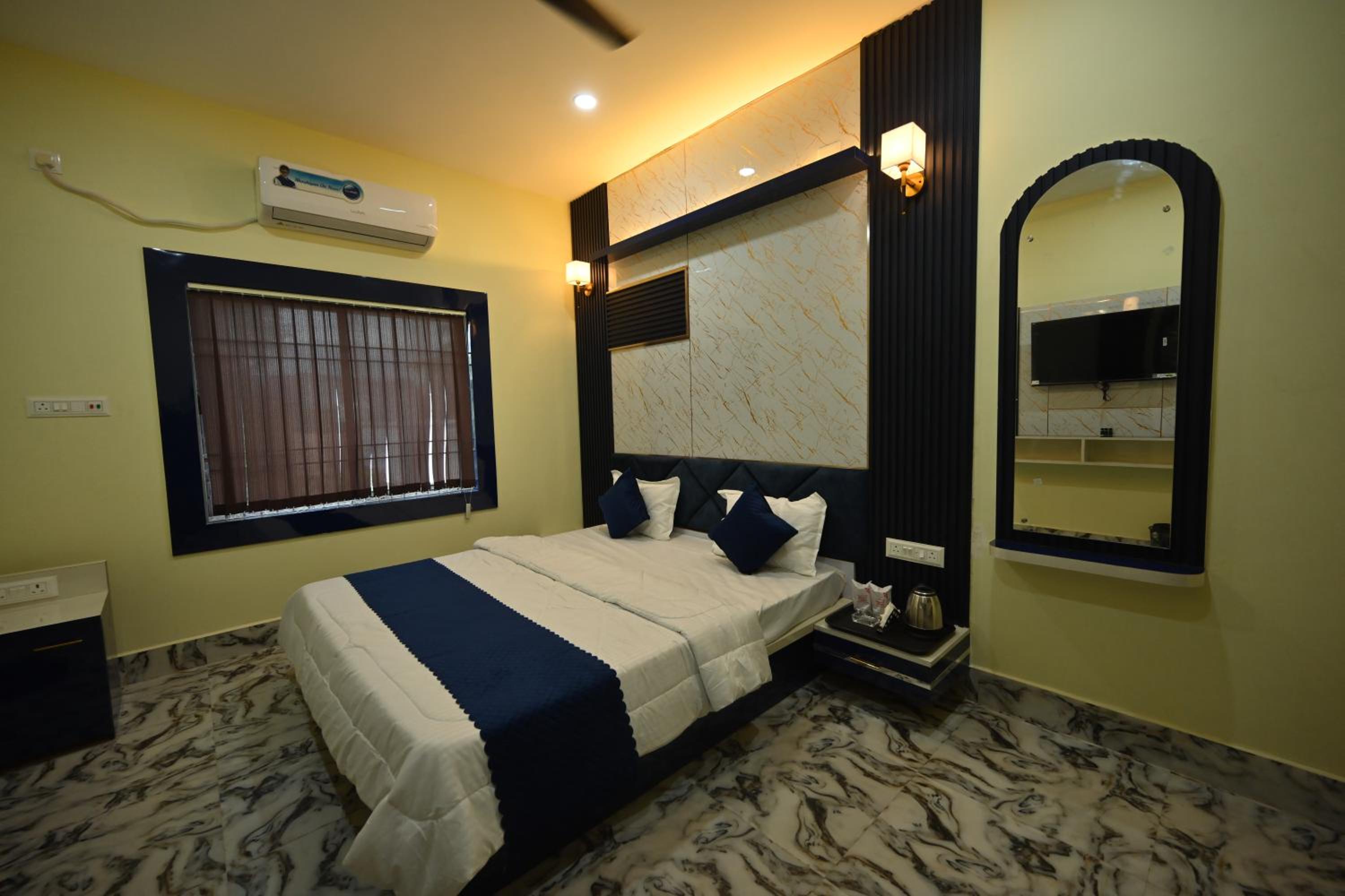 Deluxe Room - Photo 7