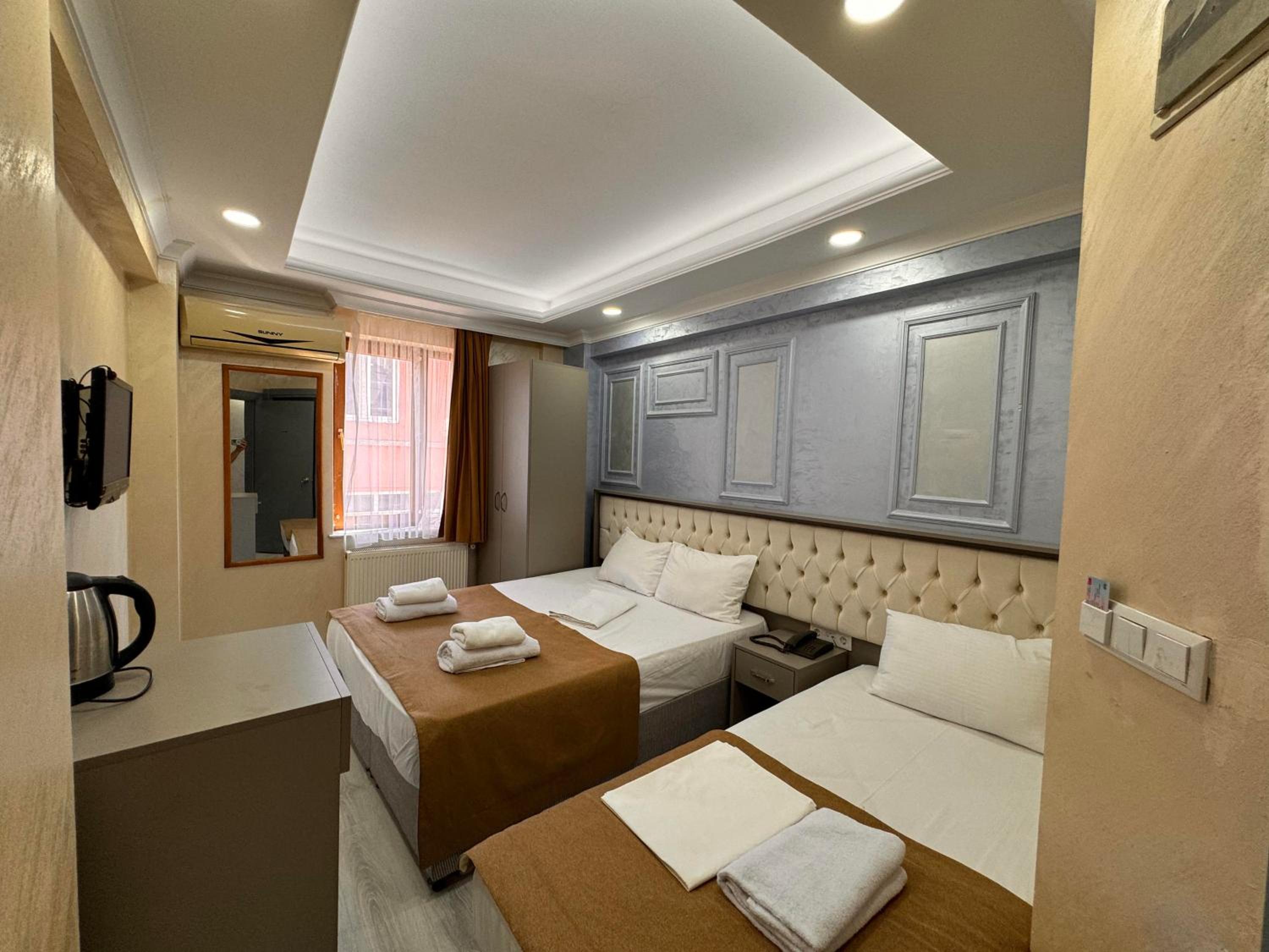 Standard Triple Room photo 2