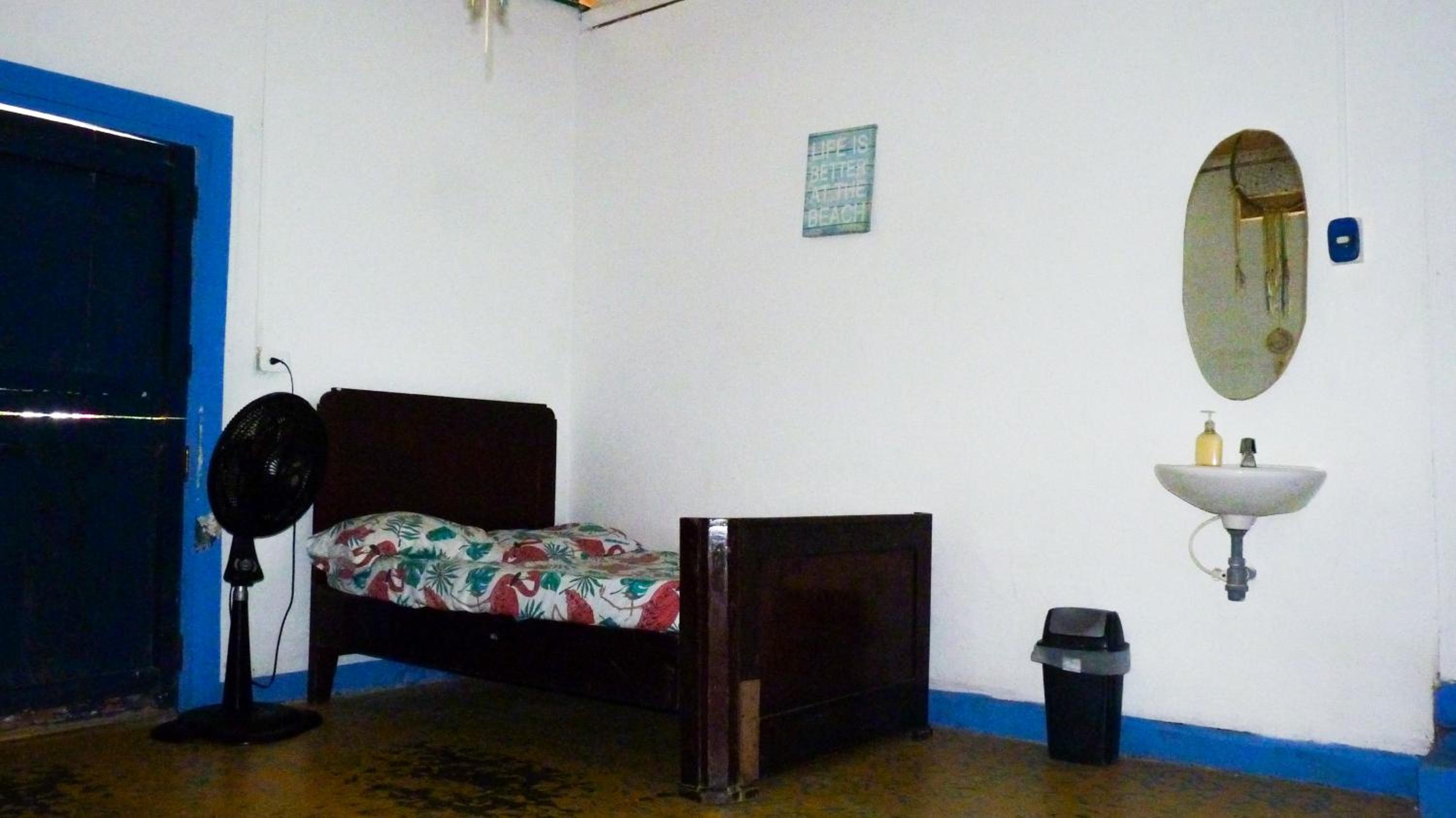 Family Room with Bathroom photo 2
