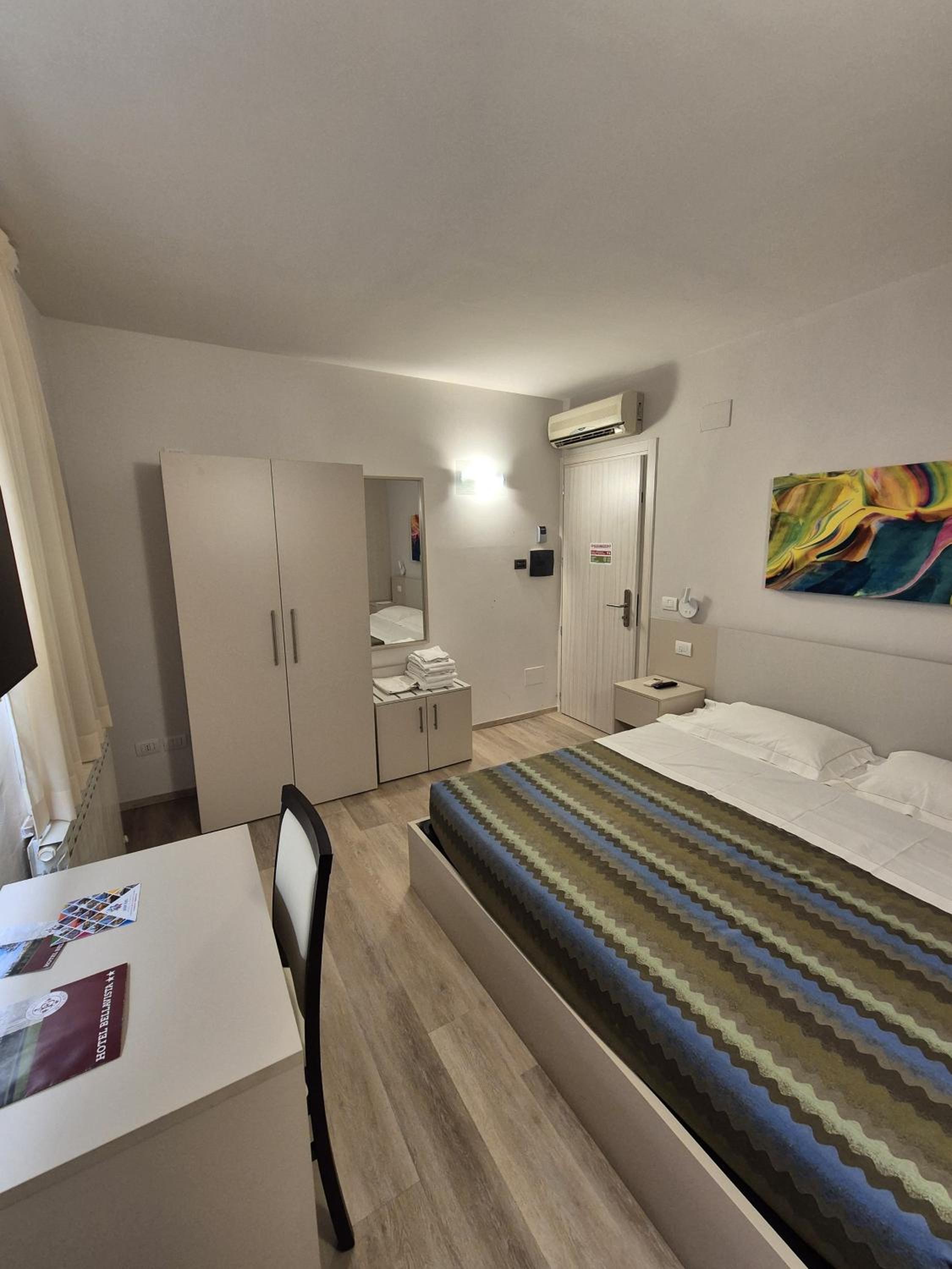 Deluxe Double Room - Photo 3