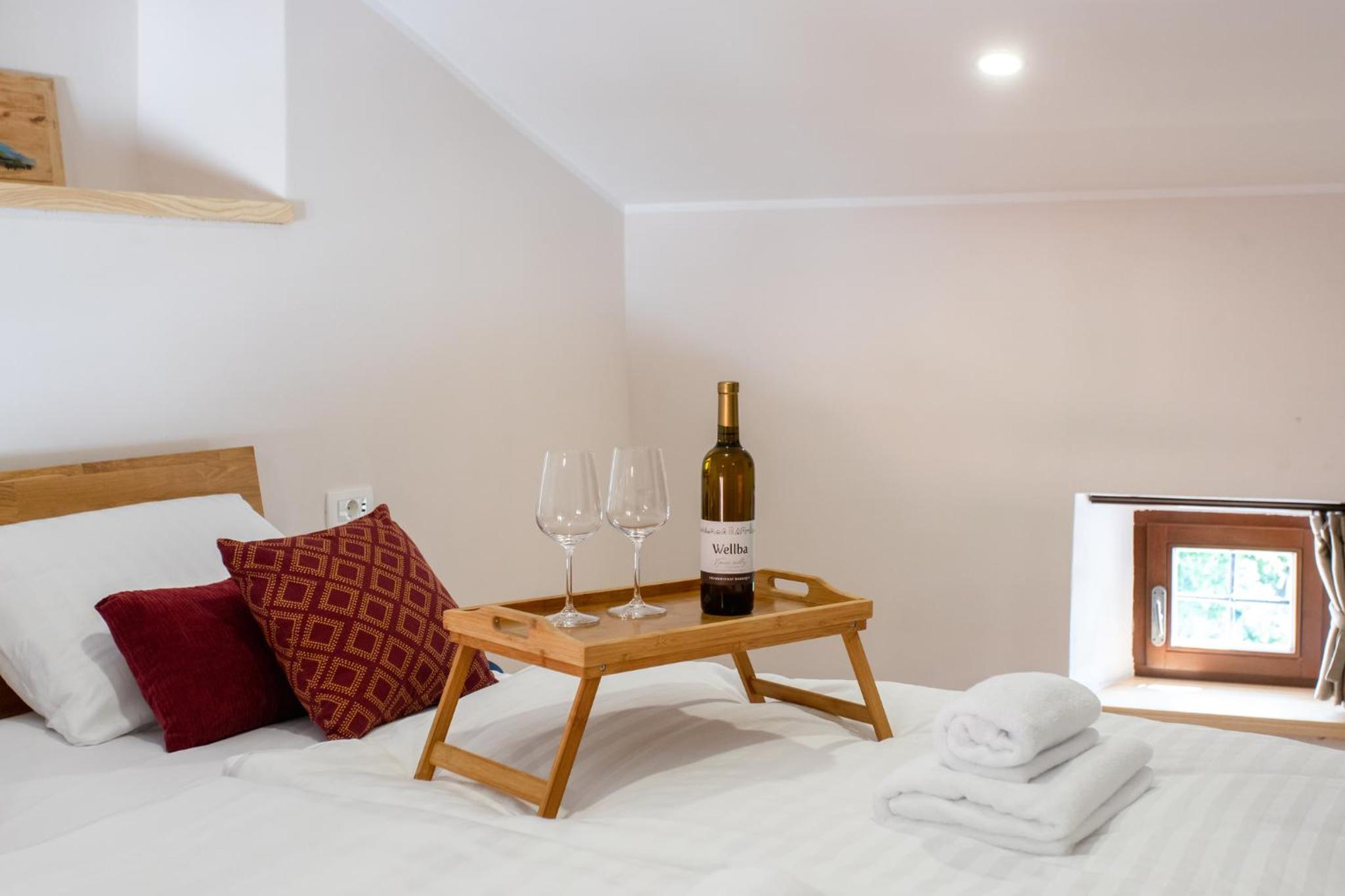 Double Room - Photo 10