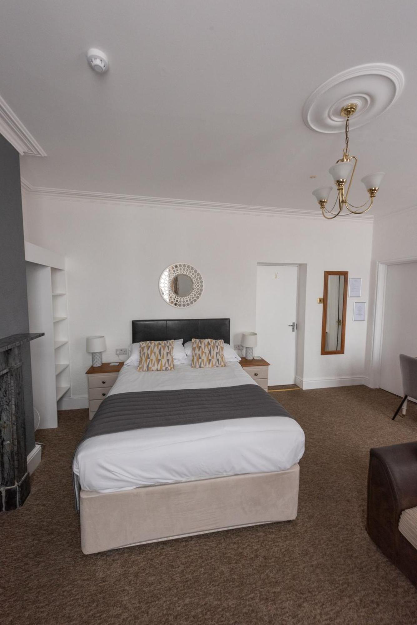 Family Room photo 1