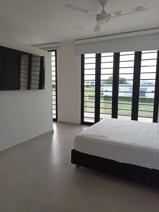 Four-Bedroom Holiday Home photo 2