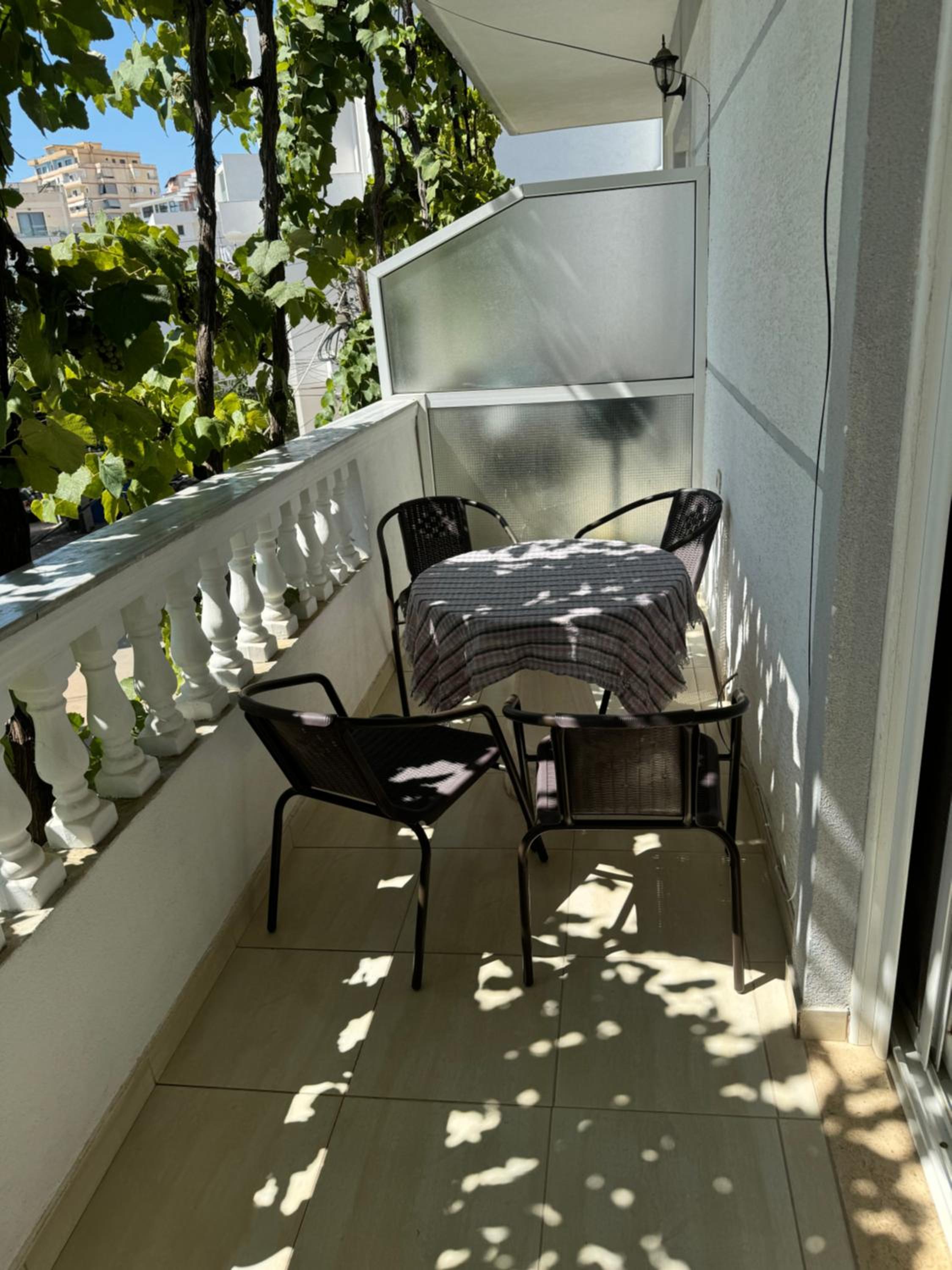 One-Bedroom Apartment with Sea View photo 3
