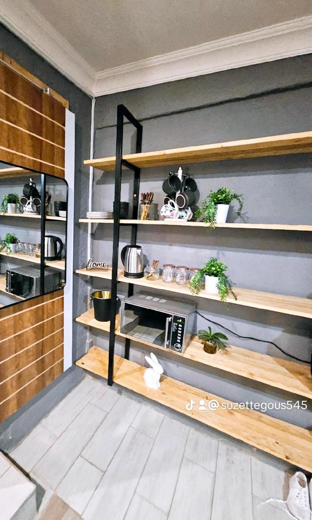 Deluxe Suite - Photo 7