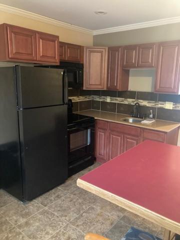 One-Bedroom Suite - Photo 5