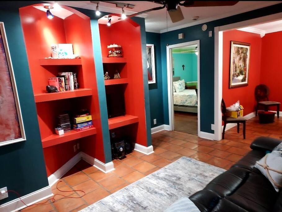 Three-Bedroom House photo 2