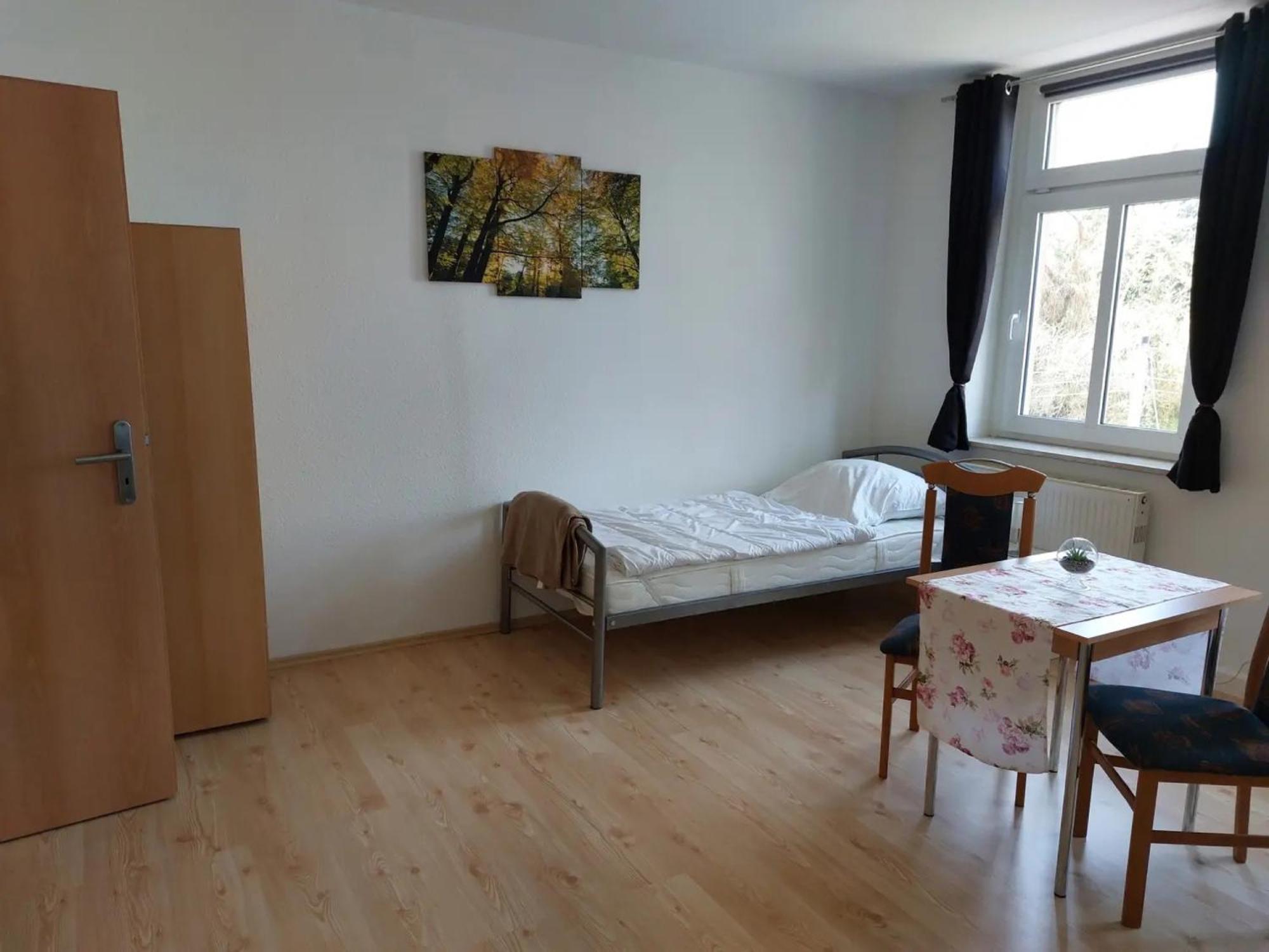 Two-Bedroom Deluxe Apartment with Garden View photo 2