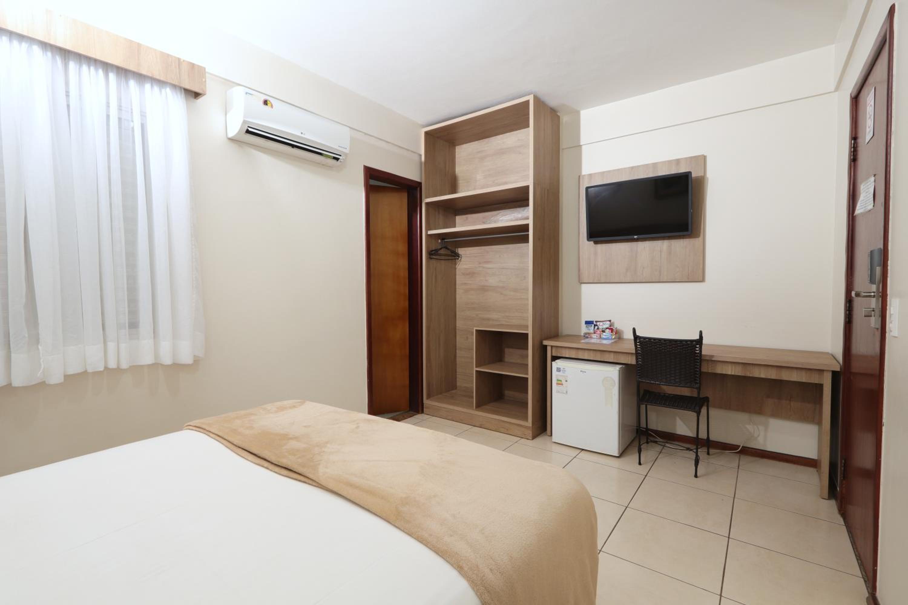 Standard Double Room photo 3