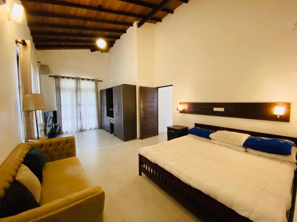 Villa photo 2