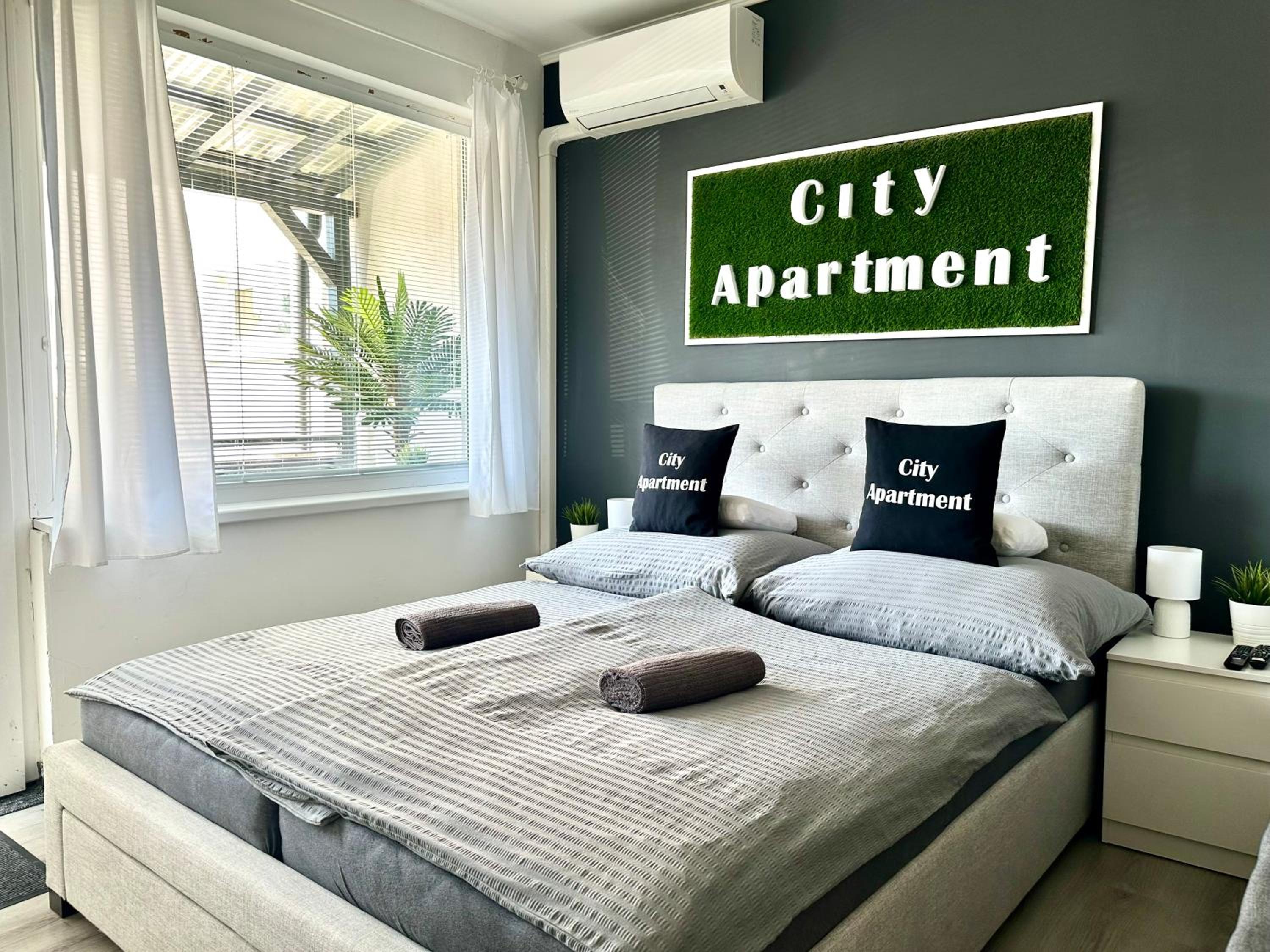 Apartment with Terrace - Photo 1