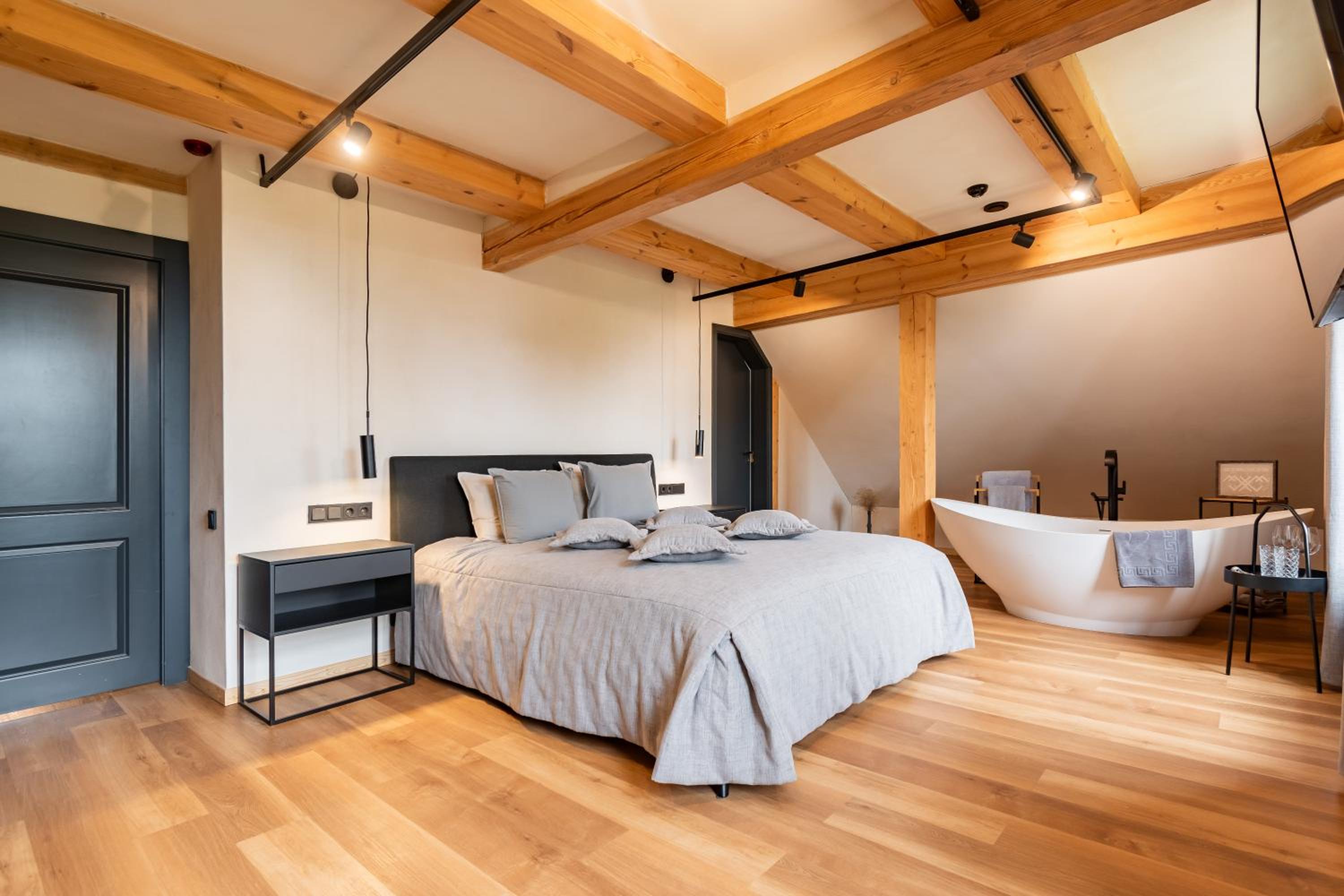 Deluxe Double Room with Bath
