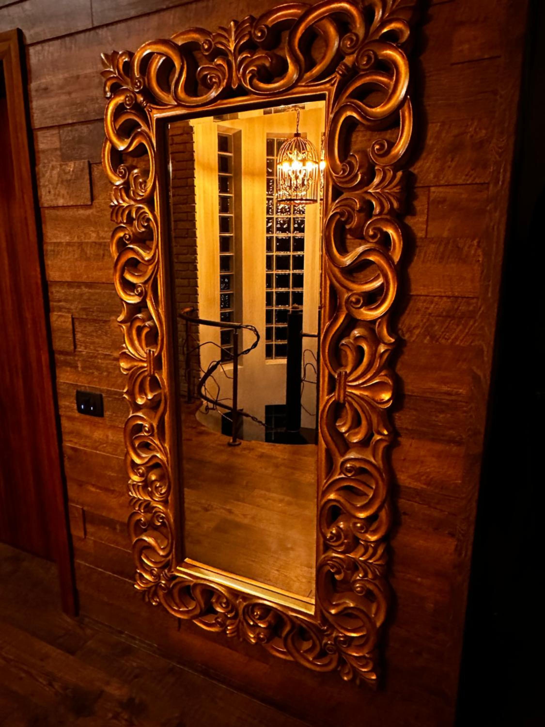 Executive Suite - Photo 18