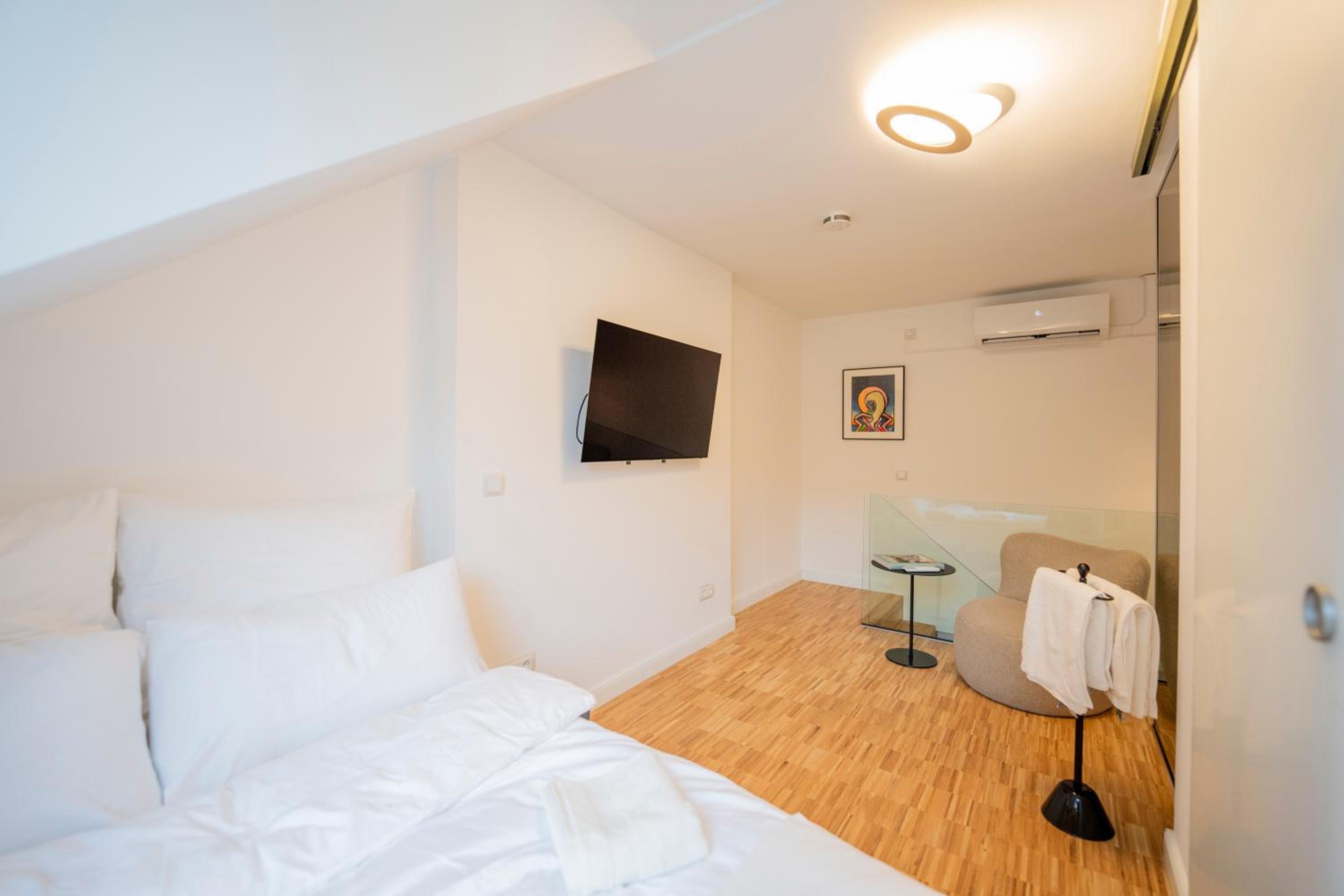 Apartment - Split Level photo 1