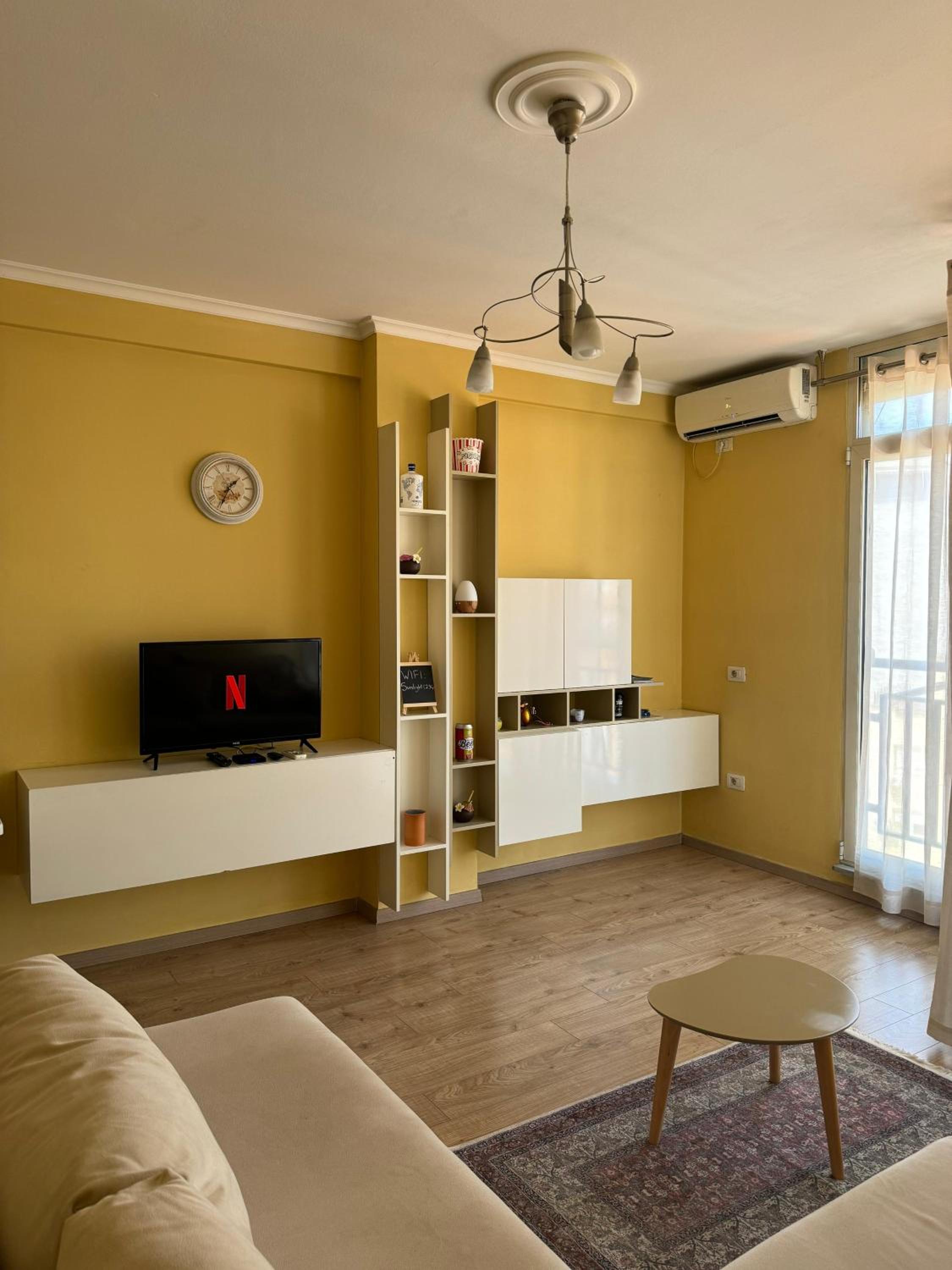 One-Bedroom Apartment