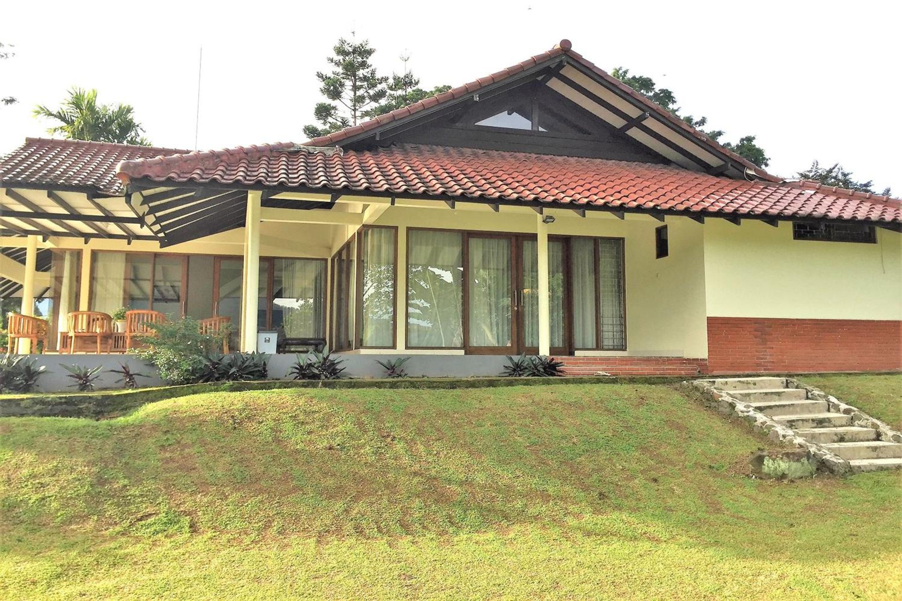 Villa photo 2