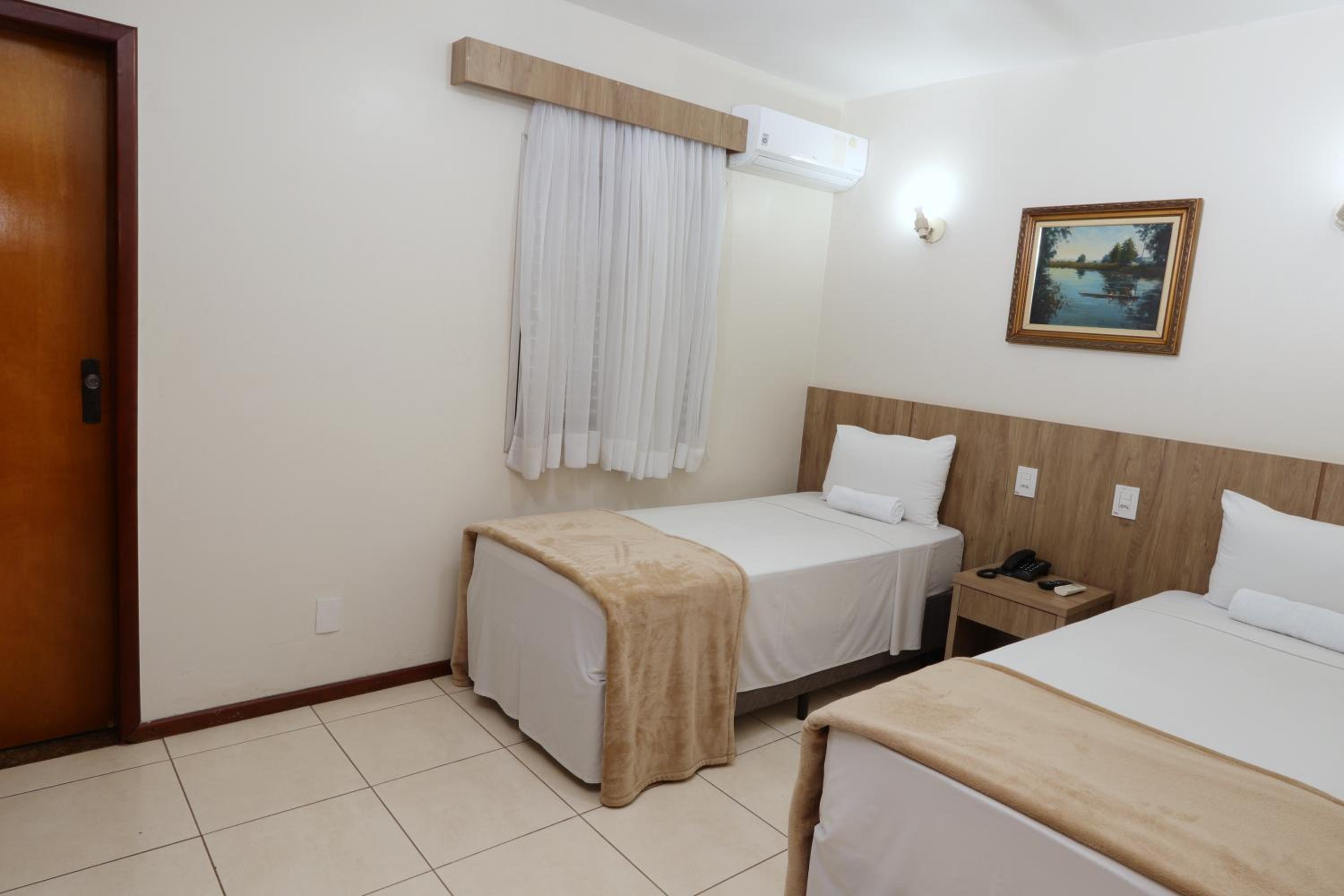 Standard Twin Room photo 3