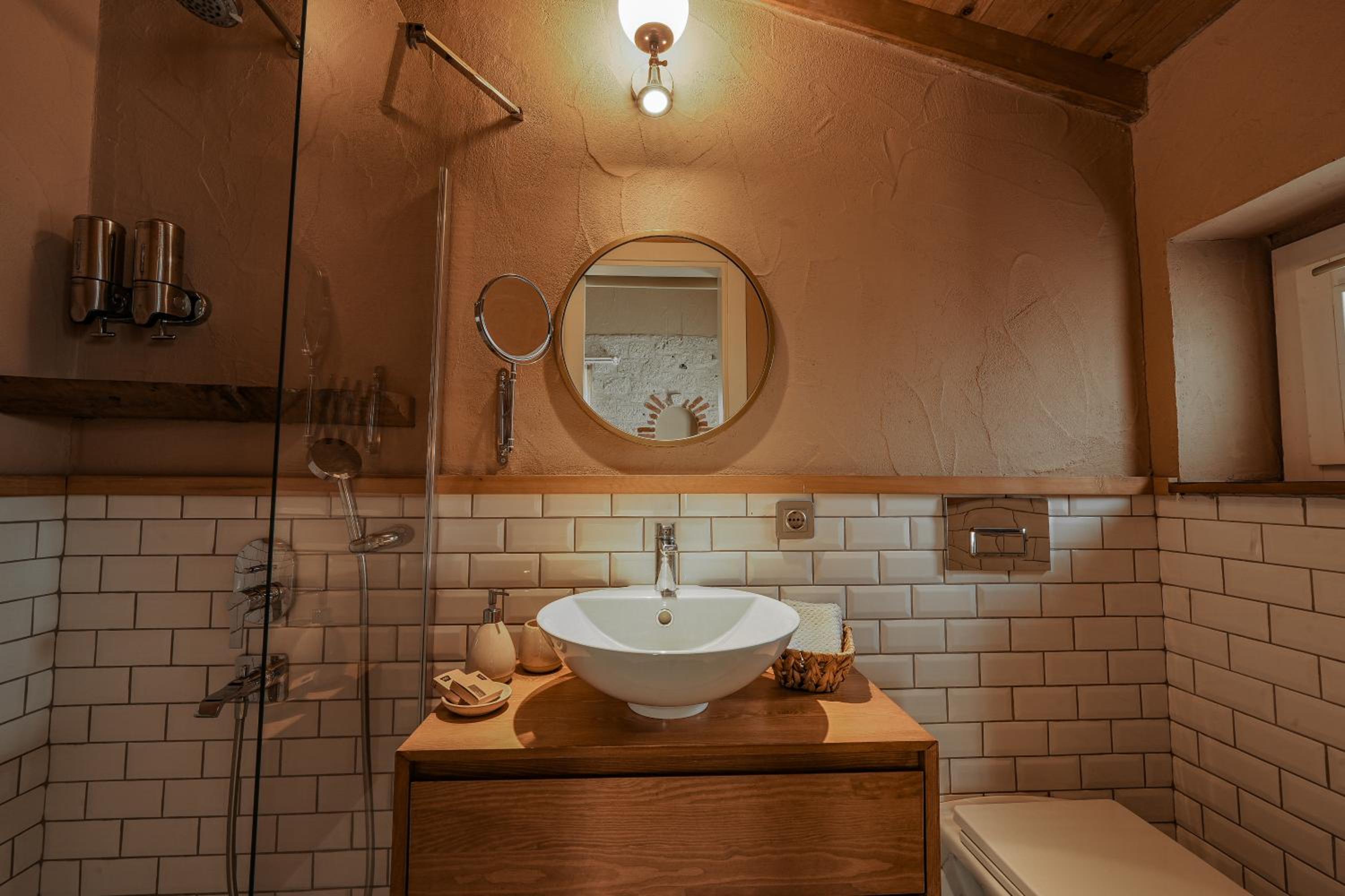 Superior Double Room - Photo 8