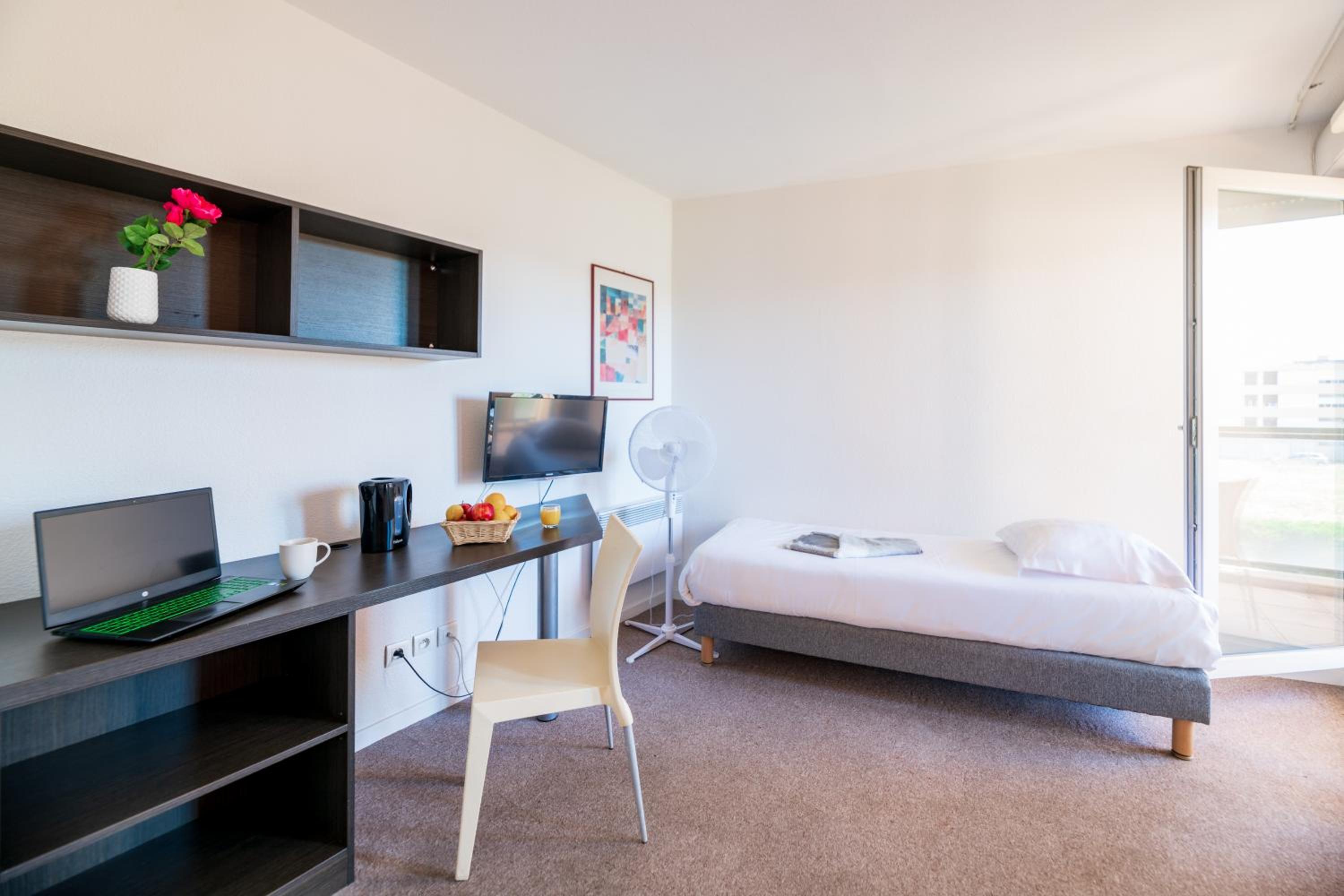 Studio Apartment (3 Adults) - Photo 4