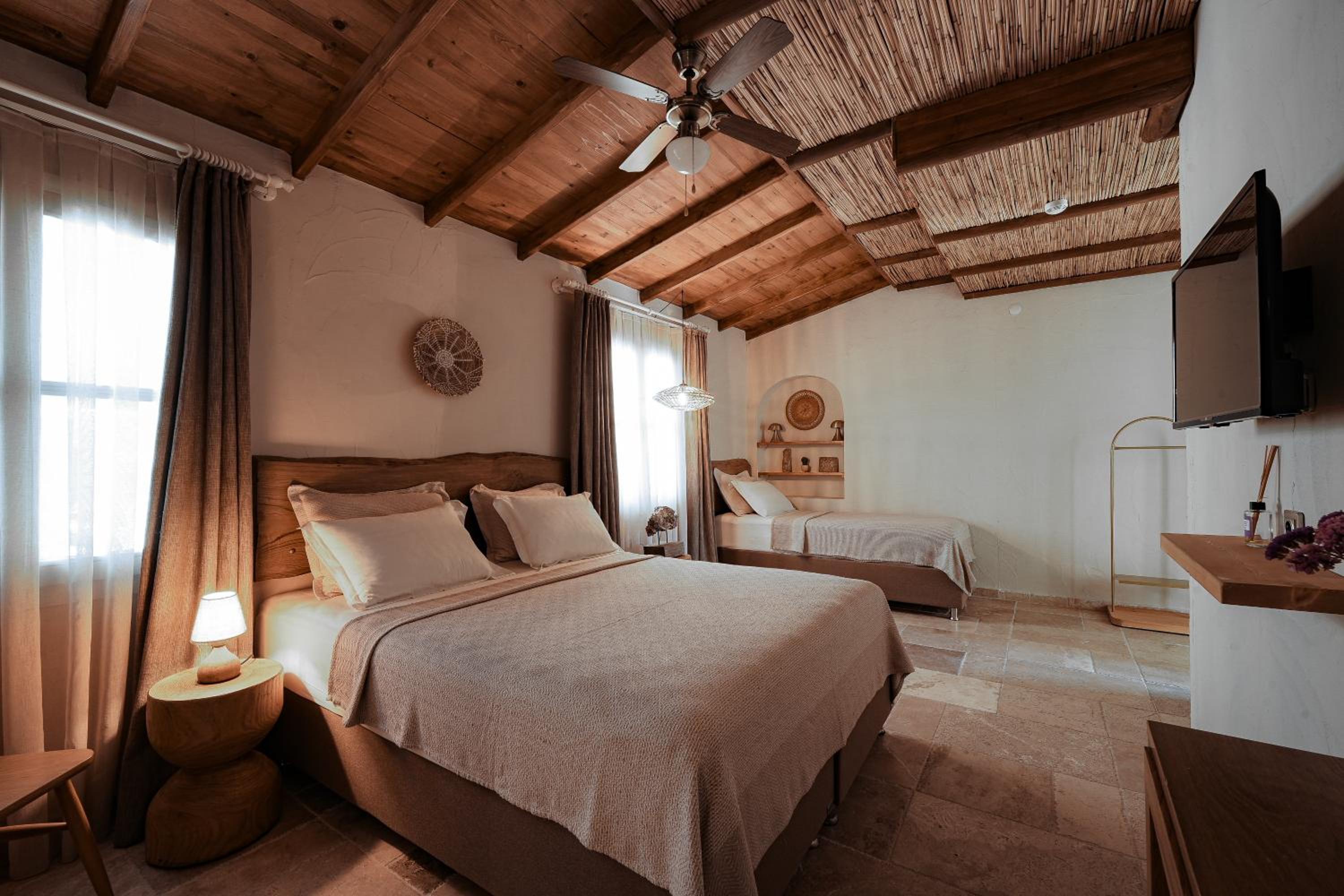 Standard Triple Room - Photo 7