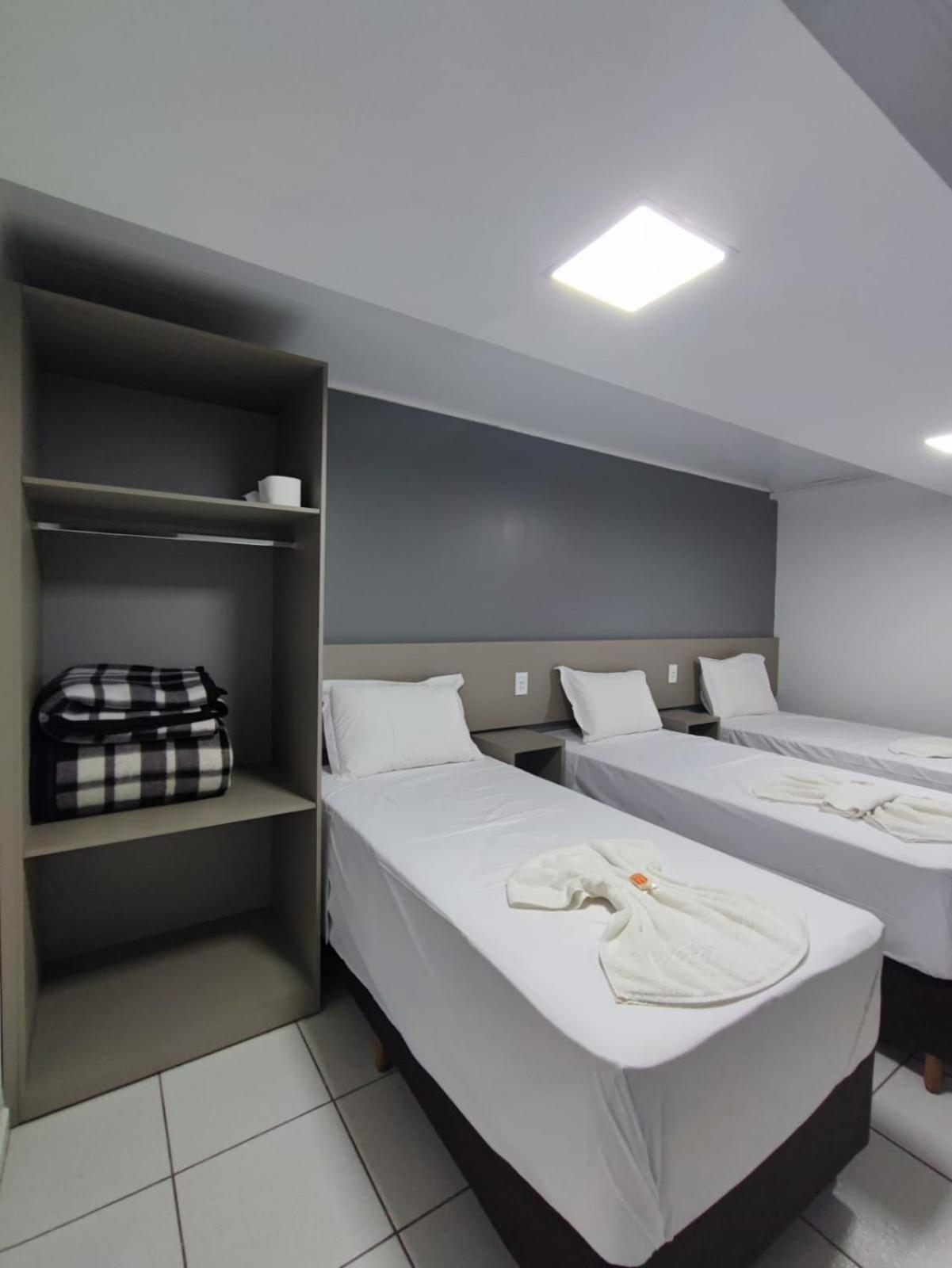 Triple Room - Photo 12