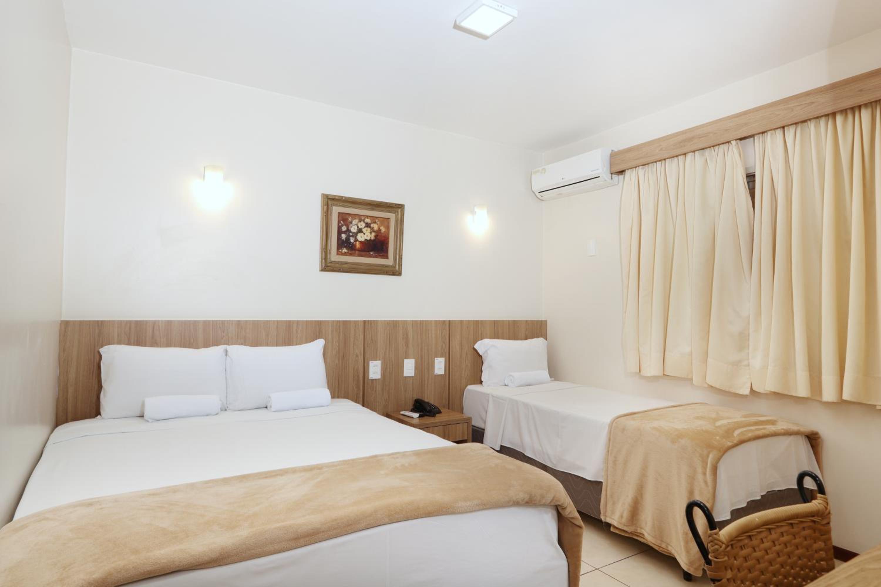 Standard Triple Room photo 2