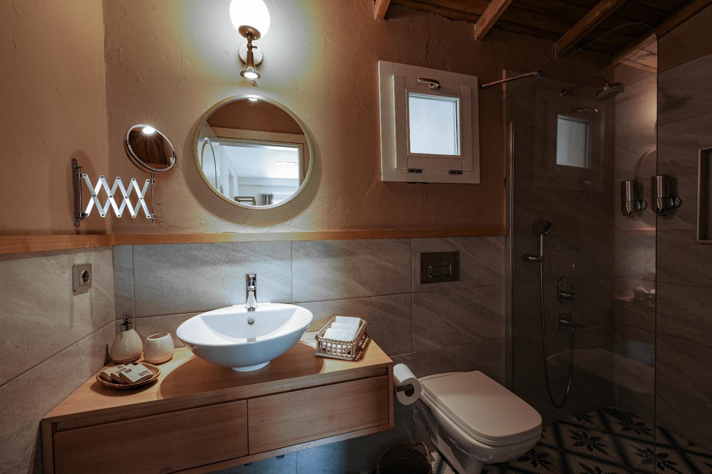 Standard Triple Room - Photo 2
