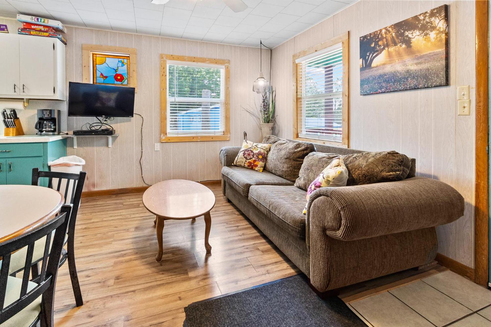 Two-Bedroom Cottage photo 1