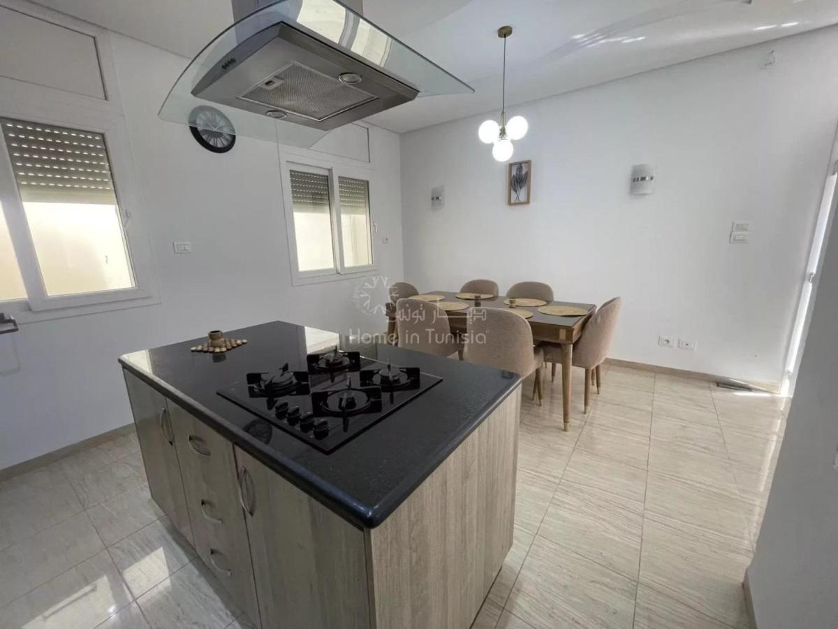 Villa photo 2