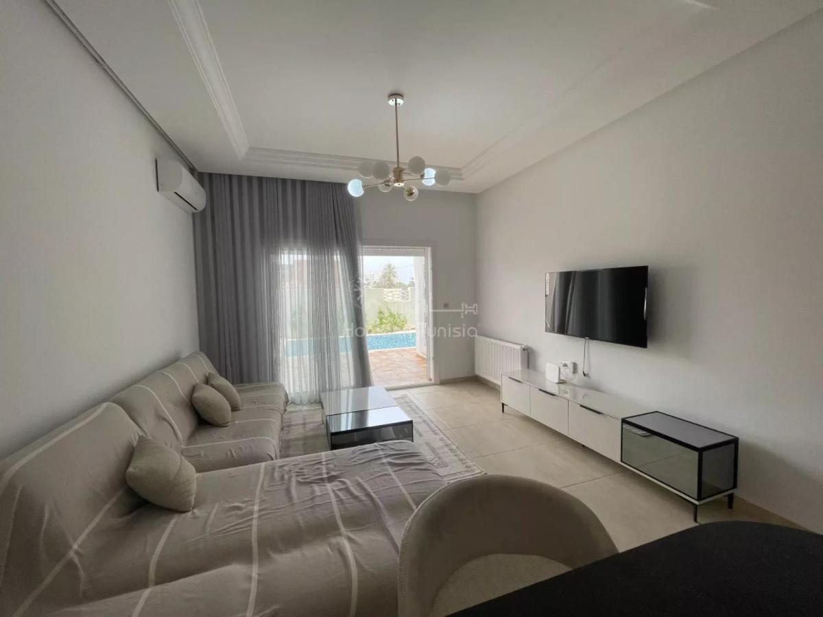 Apartment photo 1