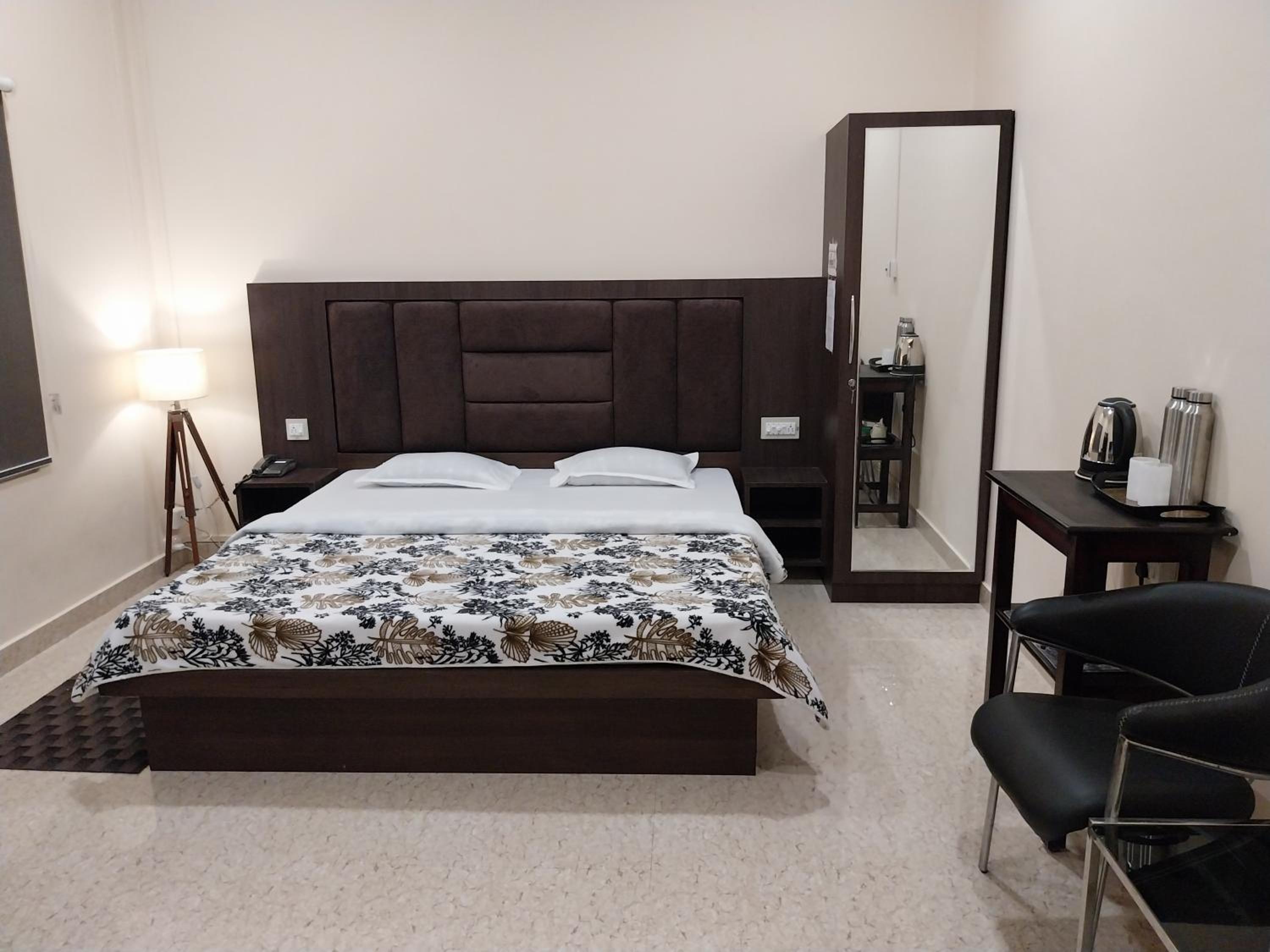Deluxe Double Room photo 3