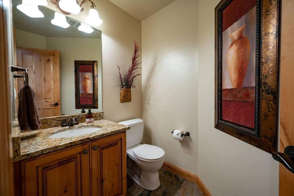 Two-Bedroom House photo 3