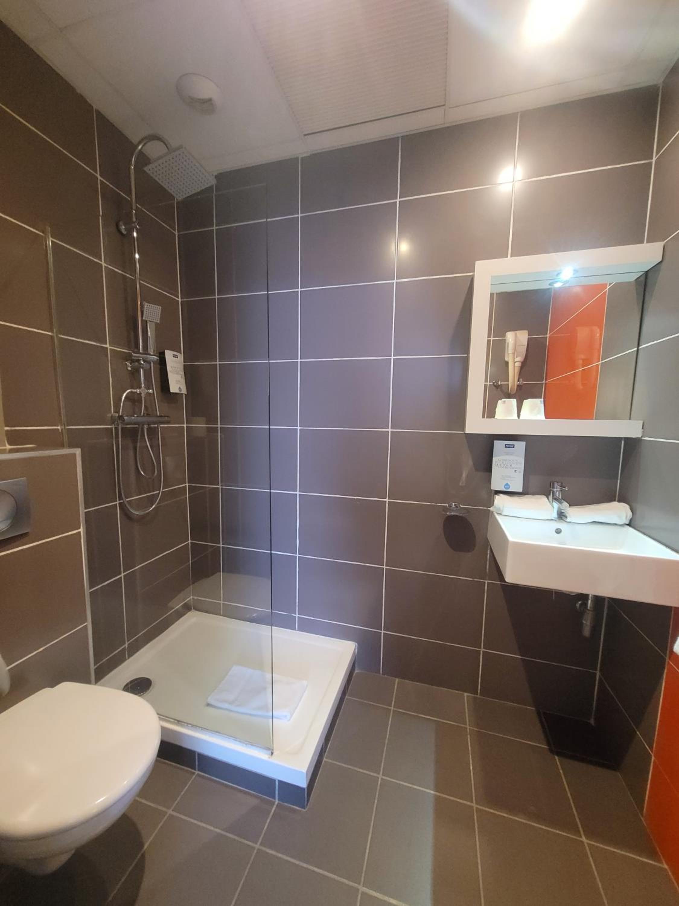 Double Room - Photo 4