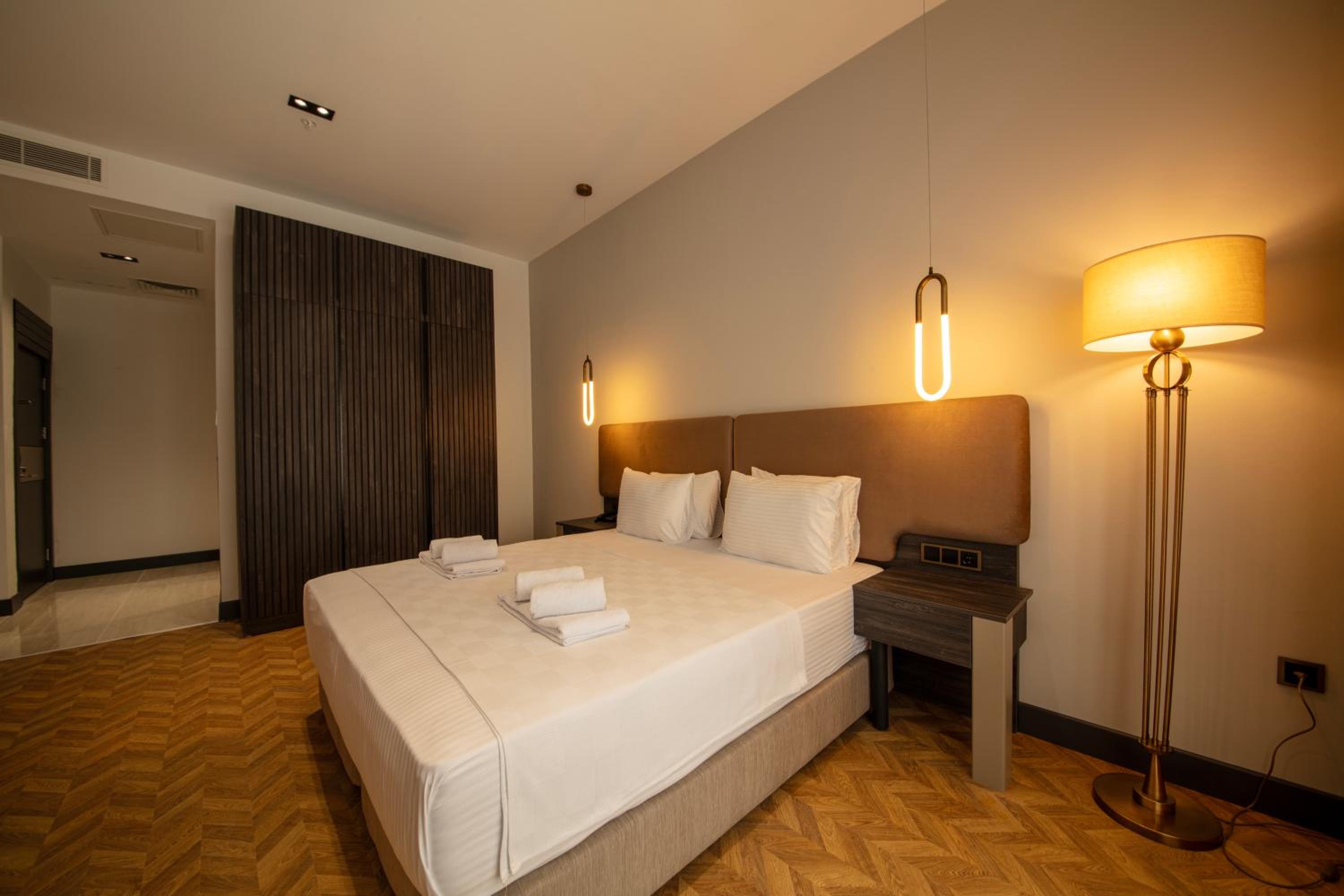 Standard Double Room - Photo 5