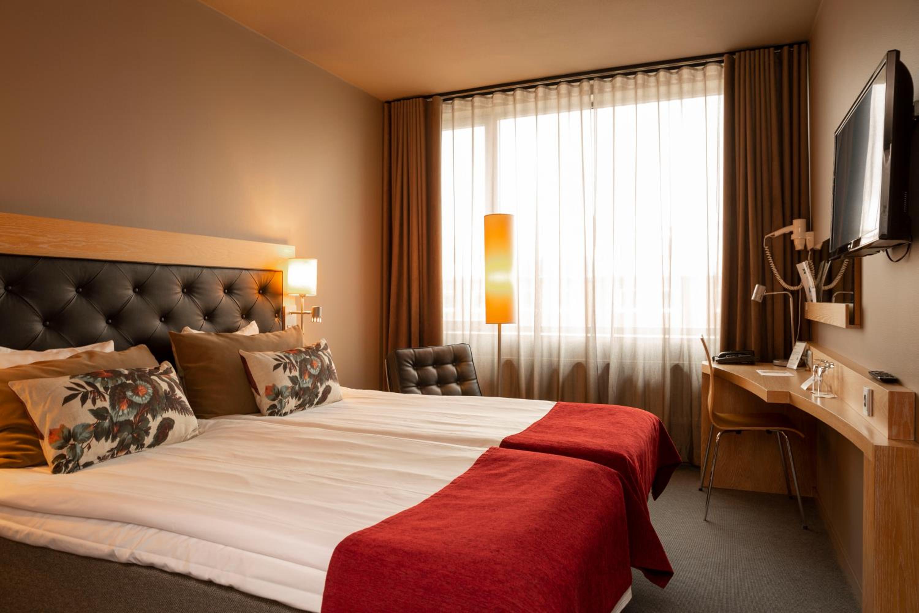 Standard Twin Room - Photo 5