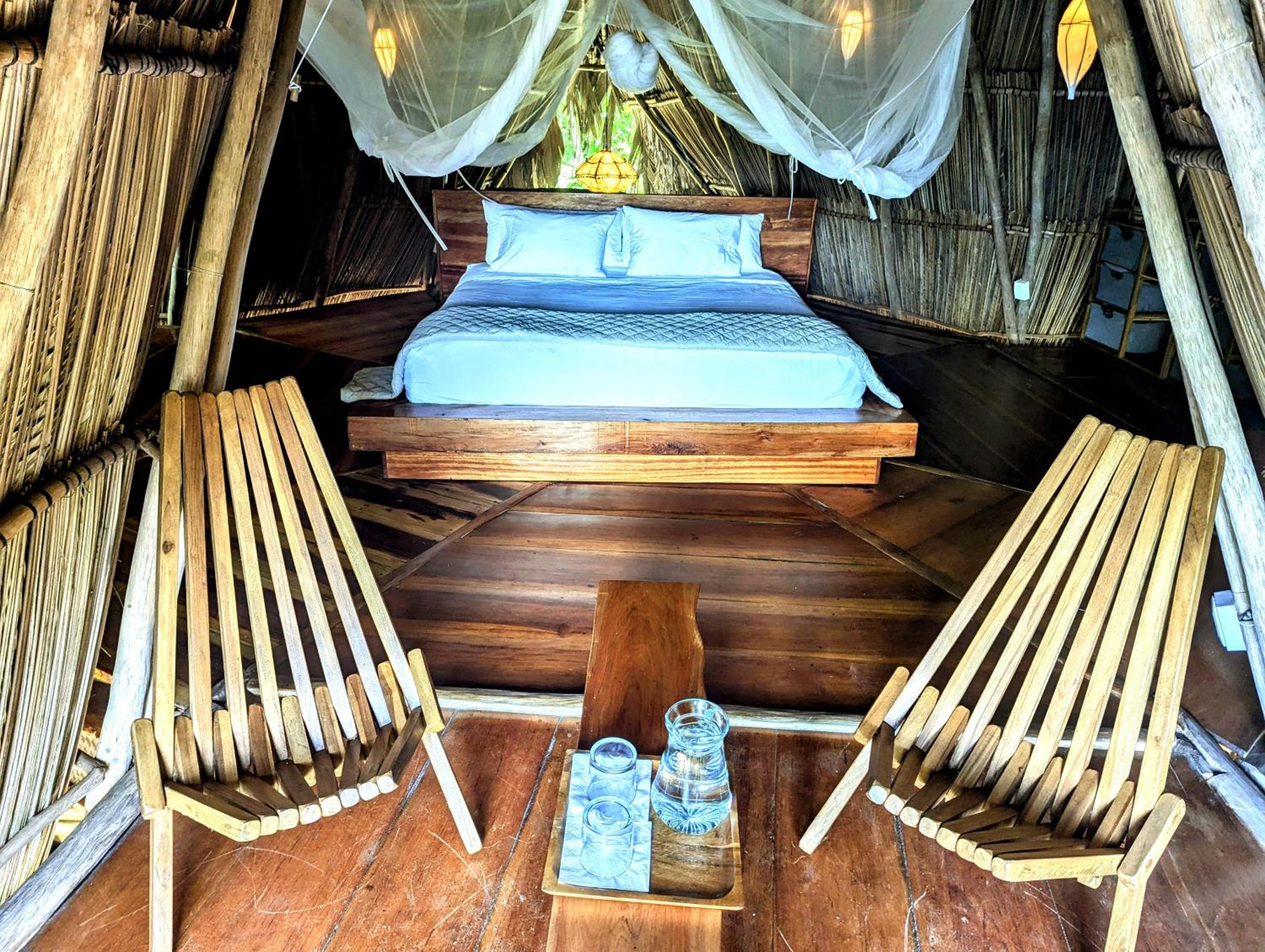 Deluxe King Room photo 2