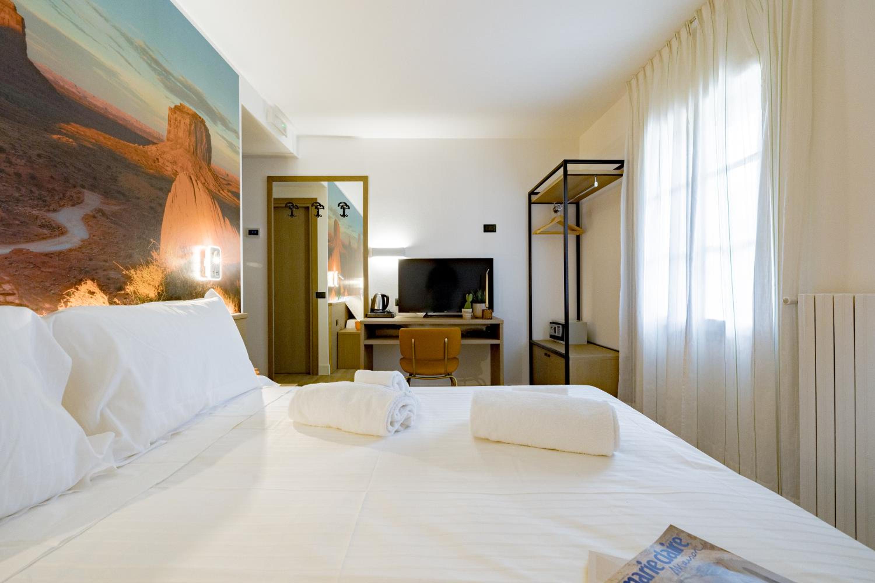 Double or Twin Room photo 2