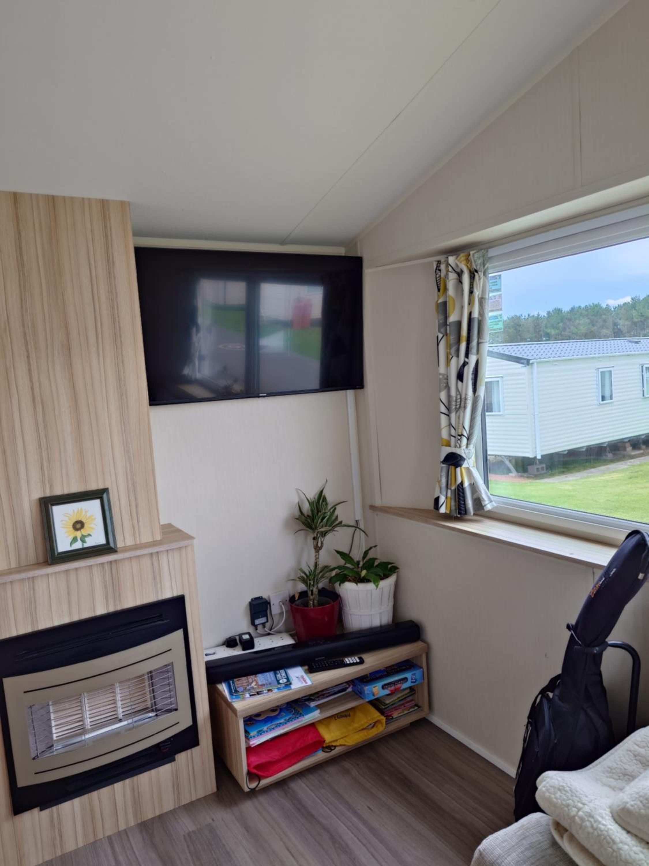 Three-Bedroom Bungalow photo 1