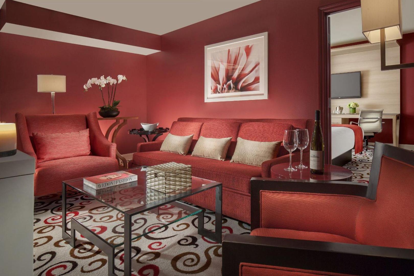 Grand 1 Bedroom Suite King - Photo 1