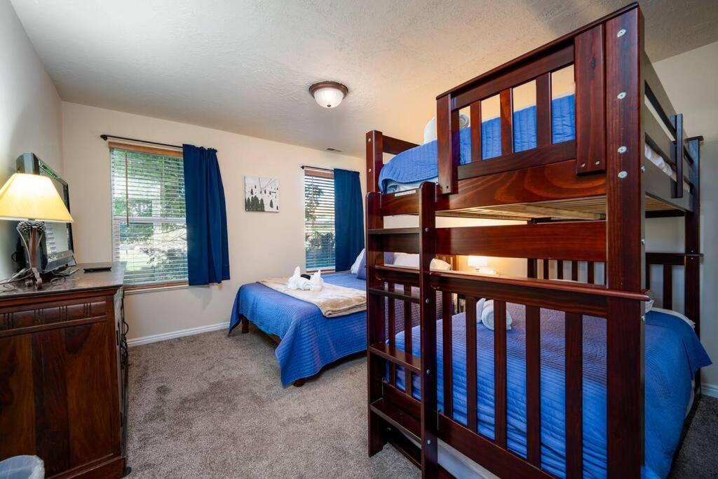 Apartment photo 1