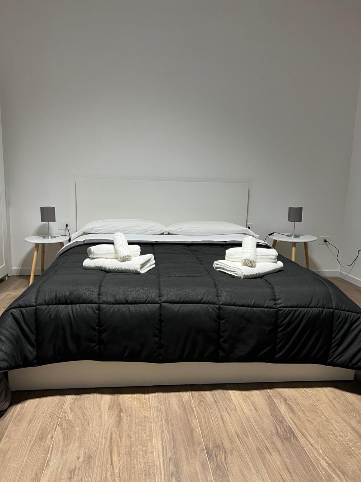 Double Room - Photo 6