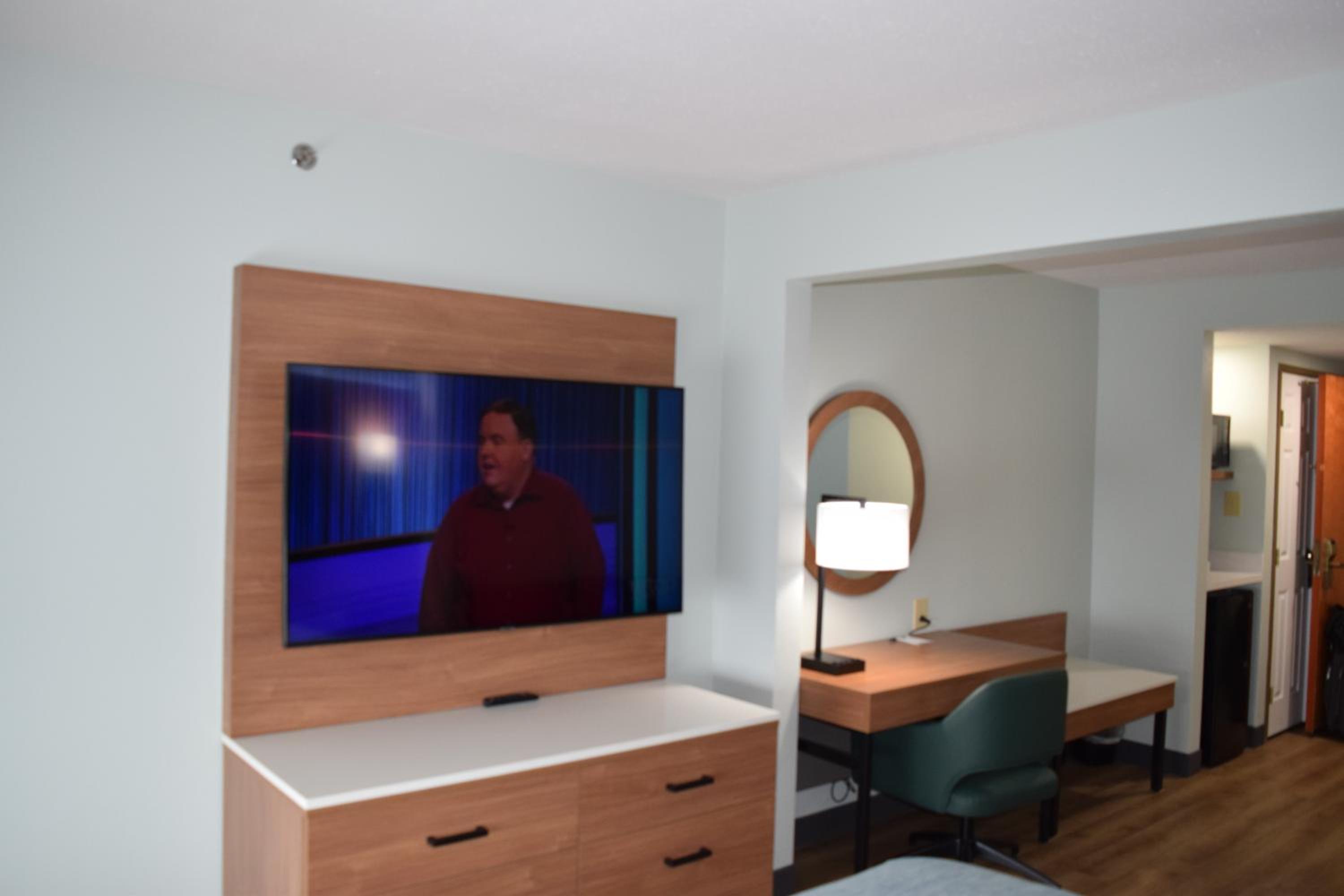 King Room - Non-Smoking - Photo 1