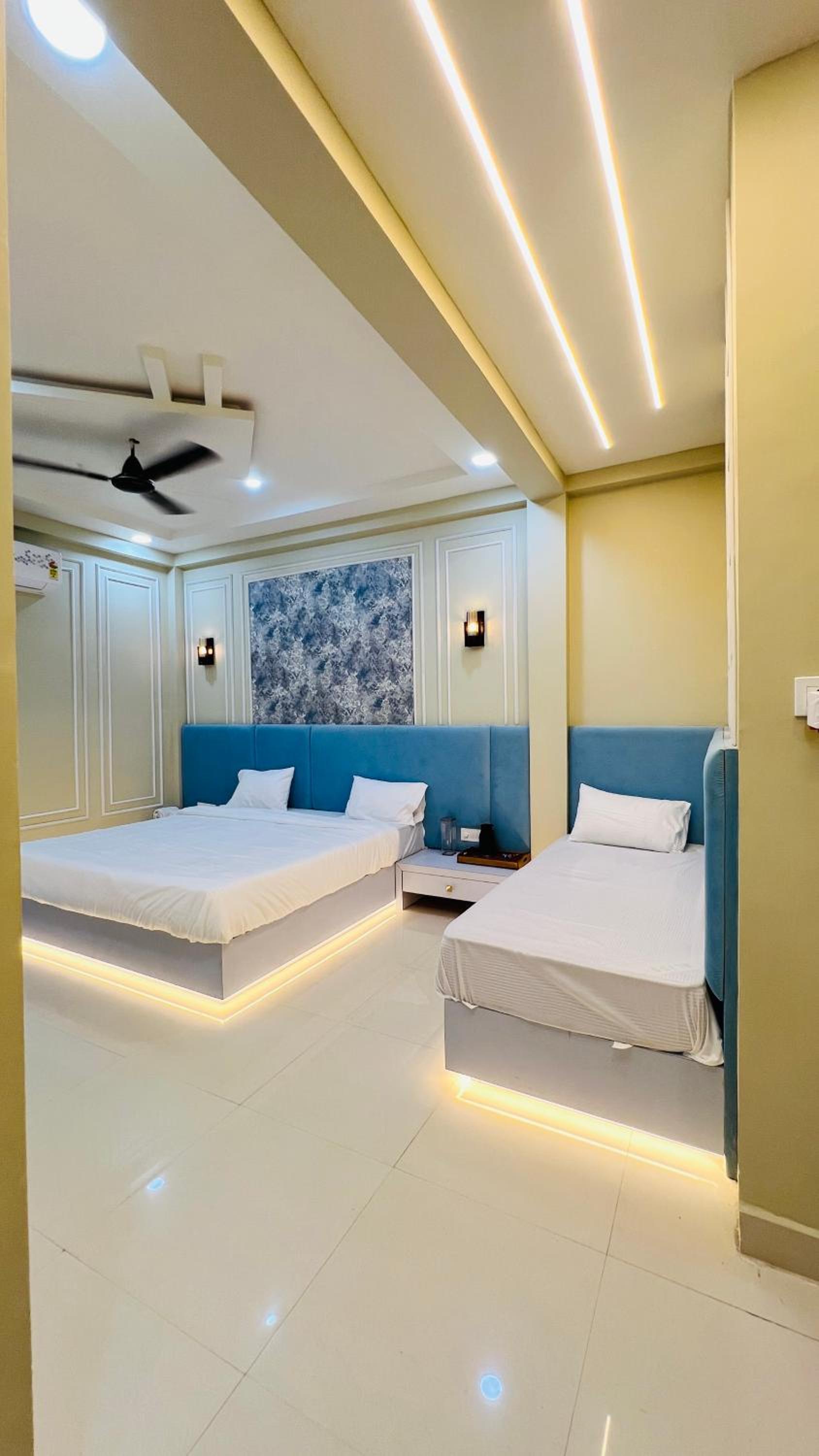Deluxe Double Room With Extra Bed
