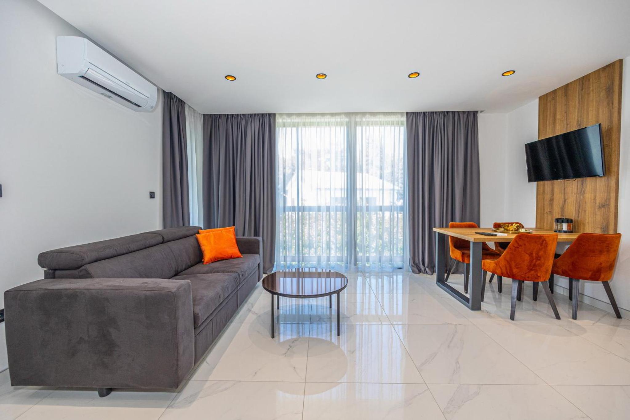 One-Bedroom Apartment