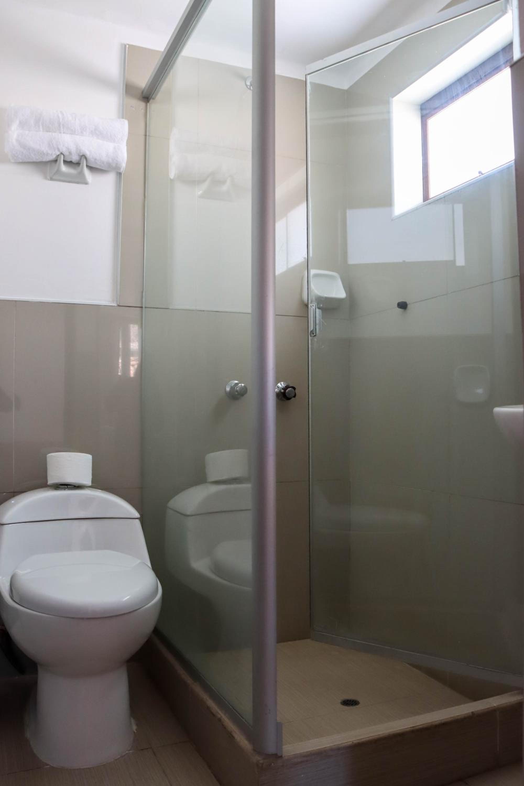 Triple Room with Private Bathroom photo 3