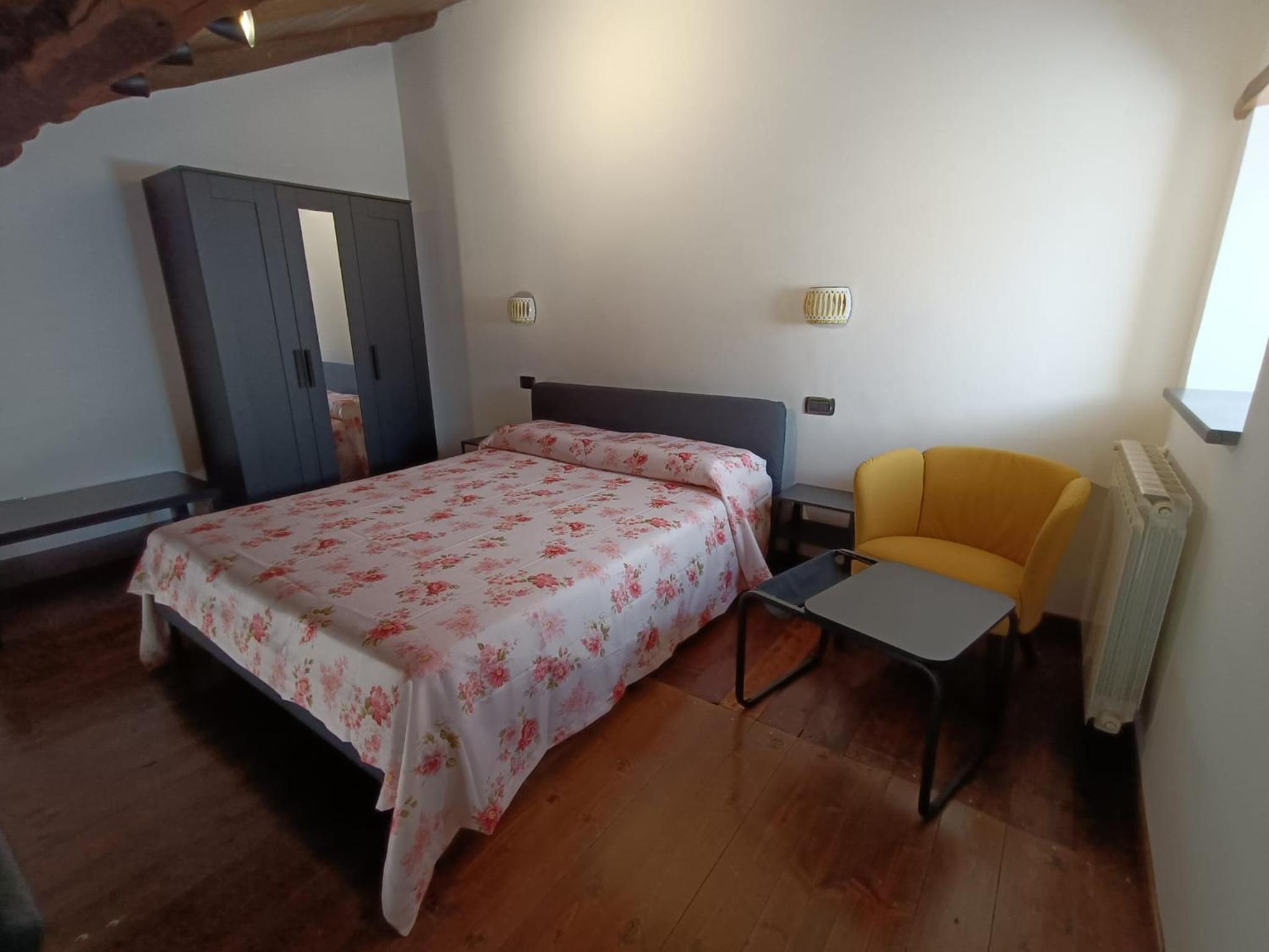 One-Bedroom House photo 1