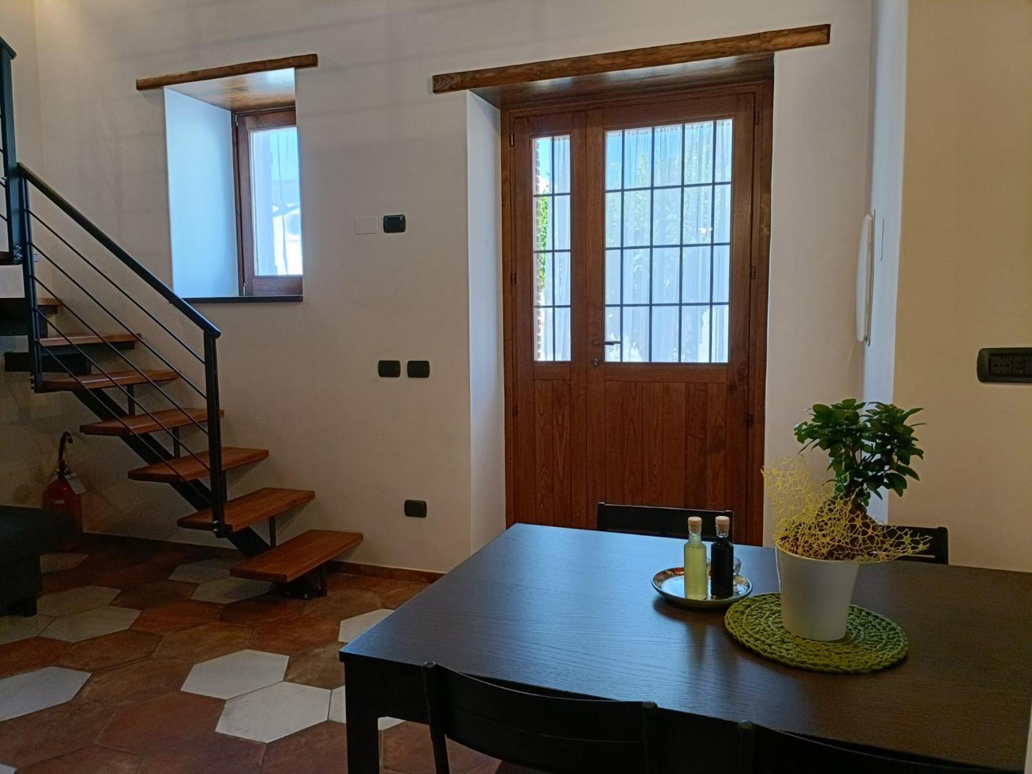 One-Bedroom House photo 2