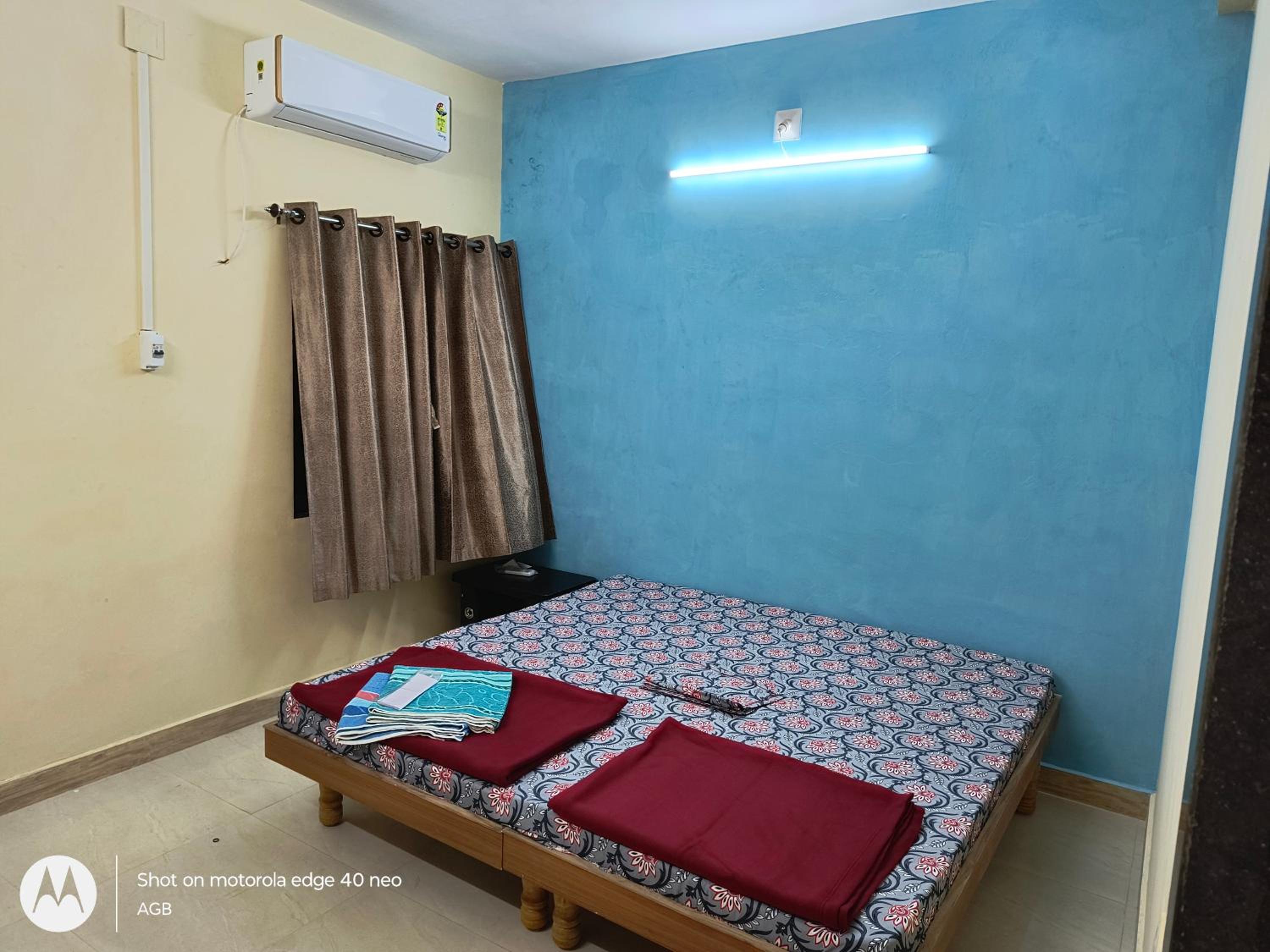 Double Room With Private Bathroom photo 1