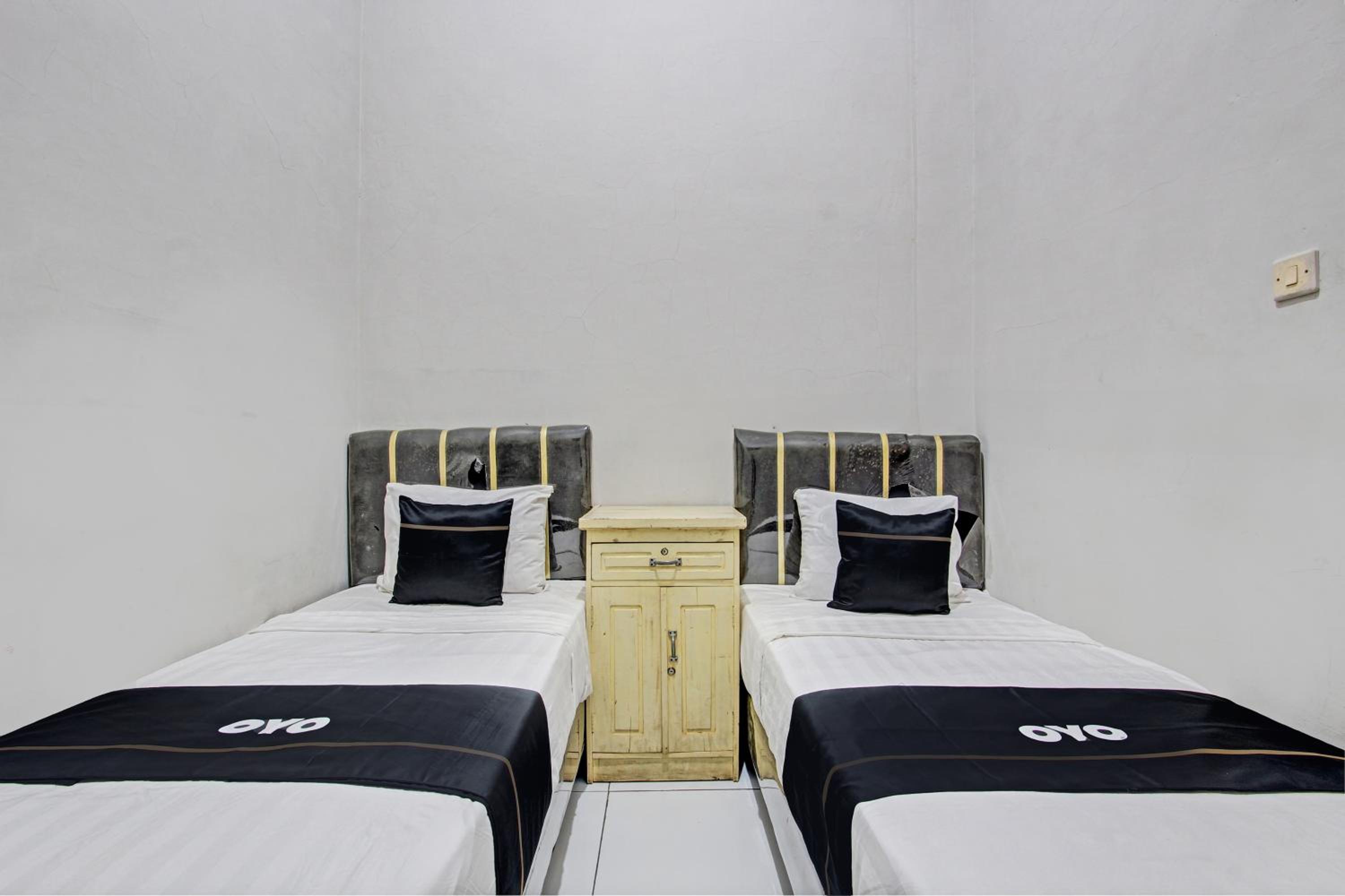 Standard Twin Room photo 2